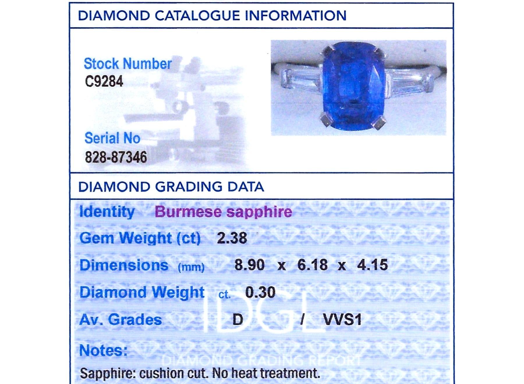 Art Deco 2.38 Carat Burmese Sapphire 0.30 Carat Diamond Platinum Ring Circa 1930 en venta 2