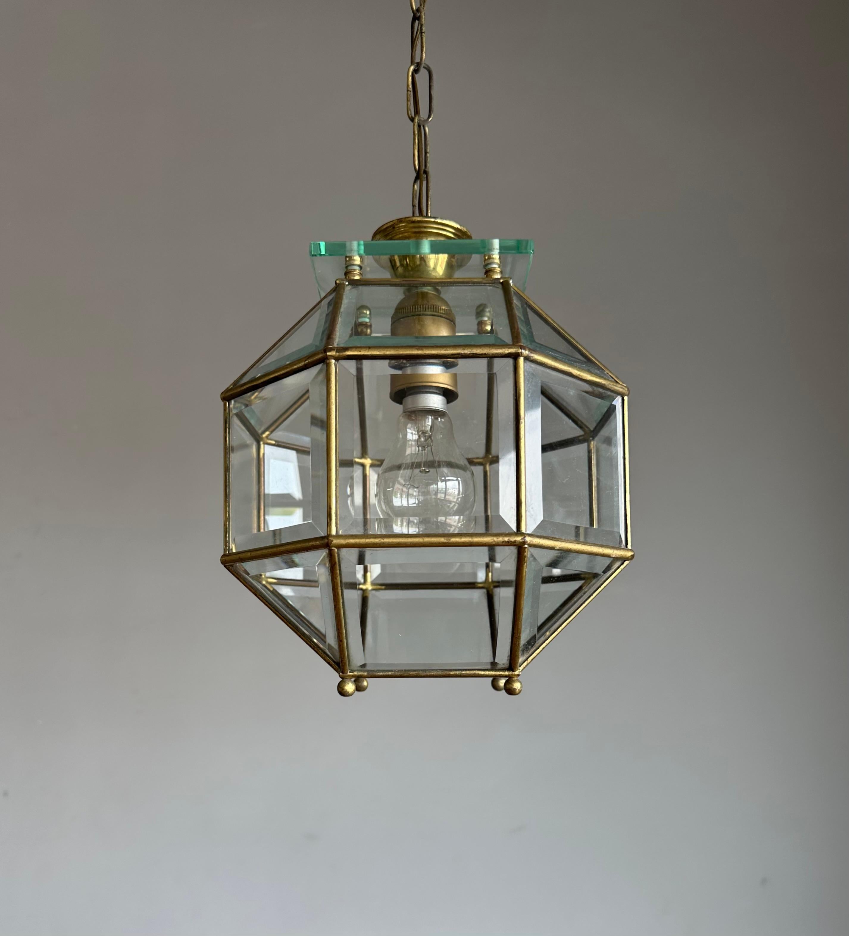 Art Deco 24 Pannelli di vetro smussato e pendente in ottone, plafoniera, lanterna anni '20 in vendita 12