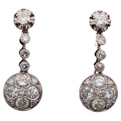Antique Art Deco 2.40 Ct. Diamond Platinum Charming Drop earrings