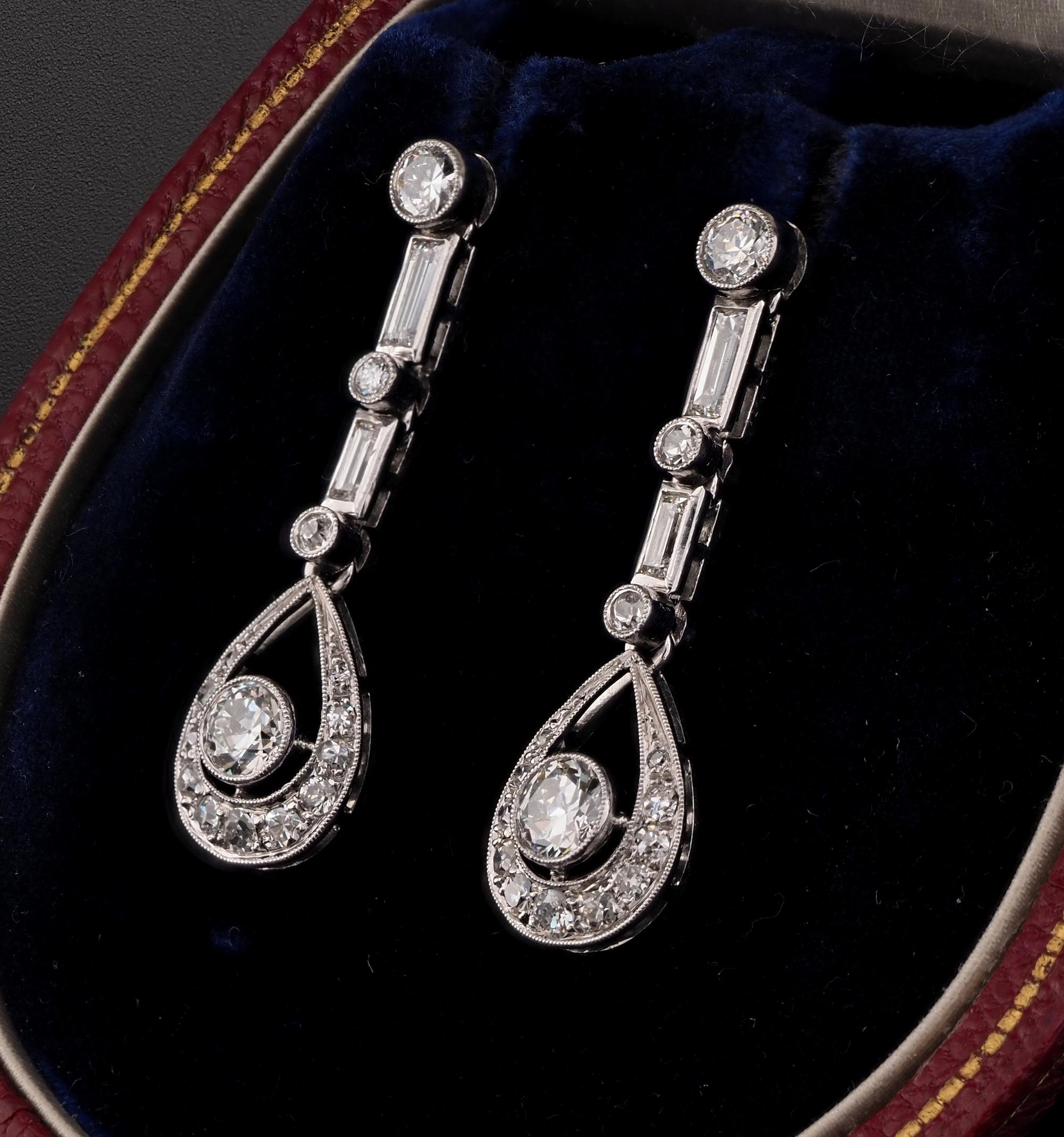 Art Deco 2.40 Ct Diamond Platinum Drop Earrings For Sale 1