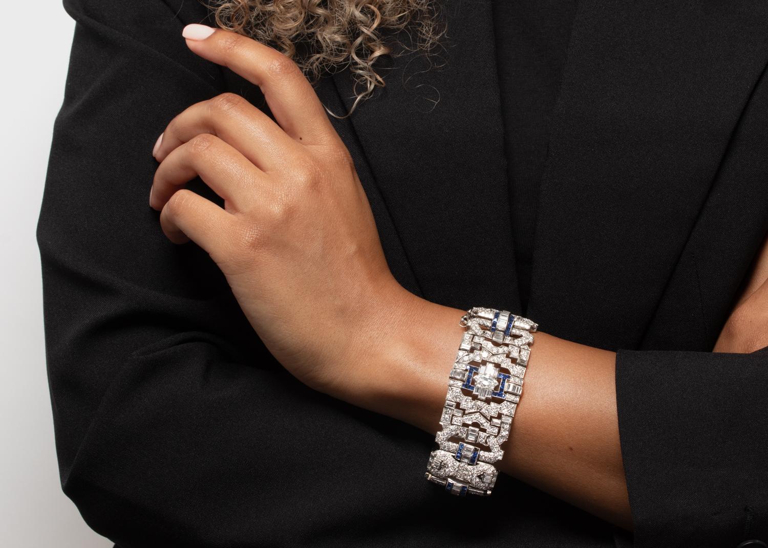 Art-Déco-Armband mit 24,00 Karat Diamanten und Saphiren, ca. 1920er Jahre für Damen oder Herren im Angebot