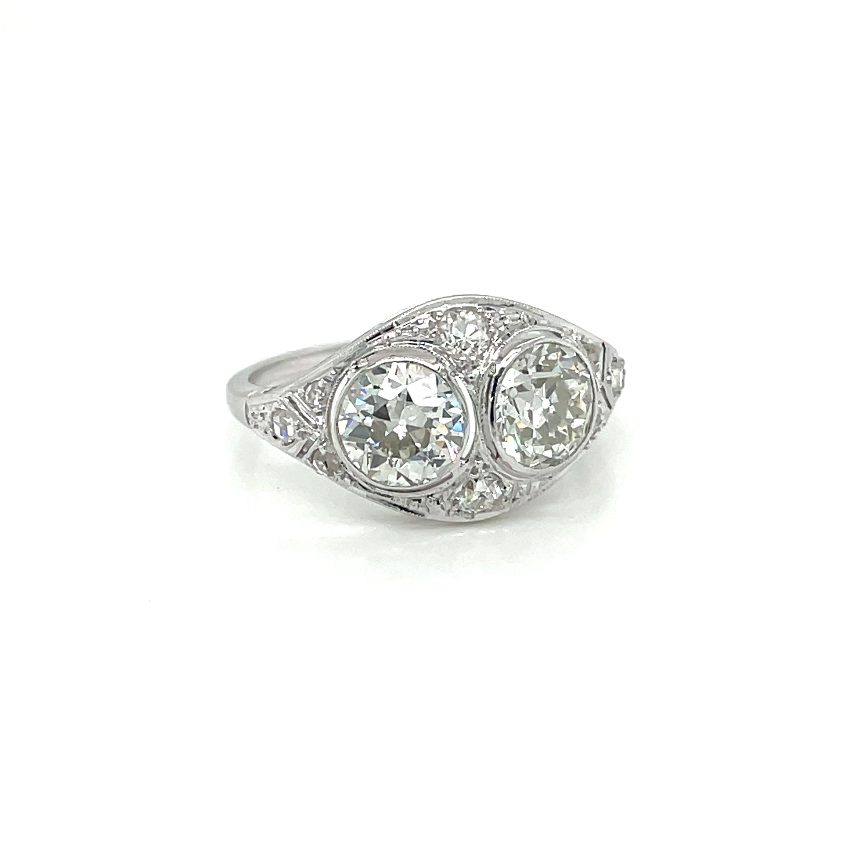 Art Deco 2.45 Carat Diamond Plaque Filigree Ring In Excellent Condition For Sale In Napoli, Italy