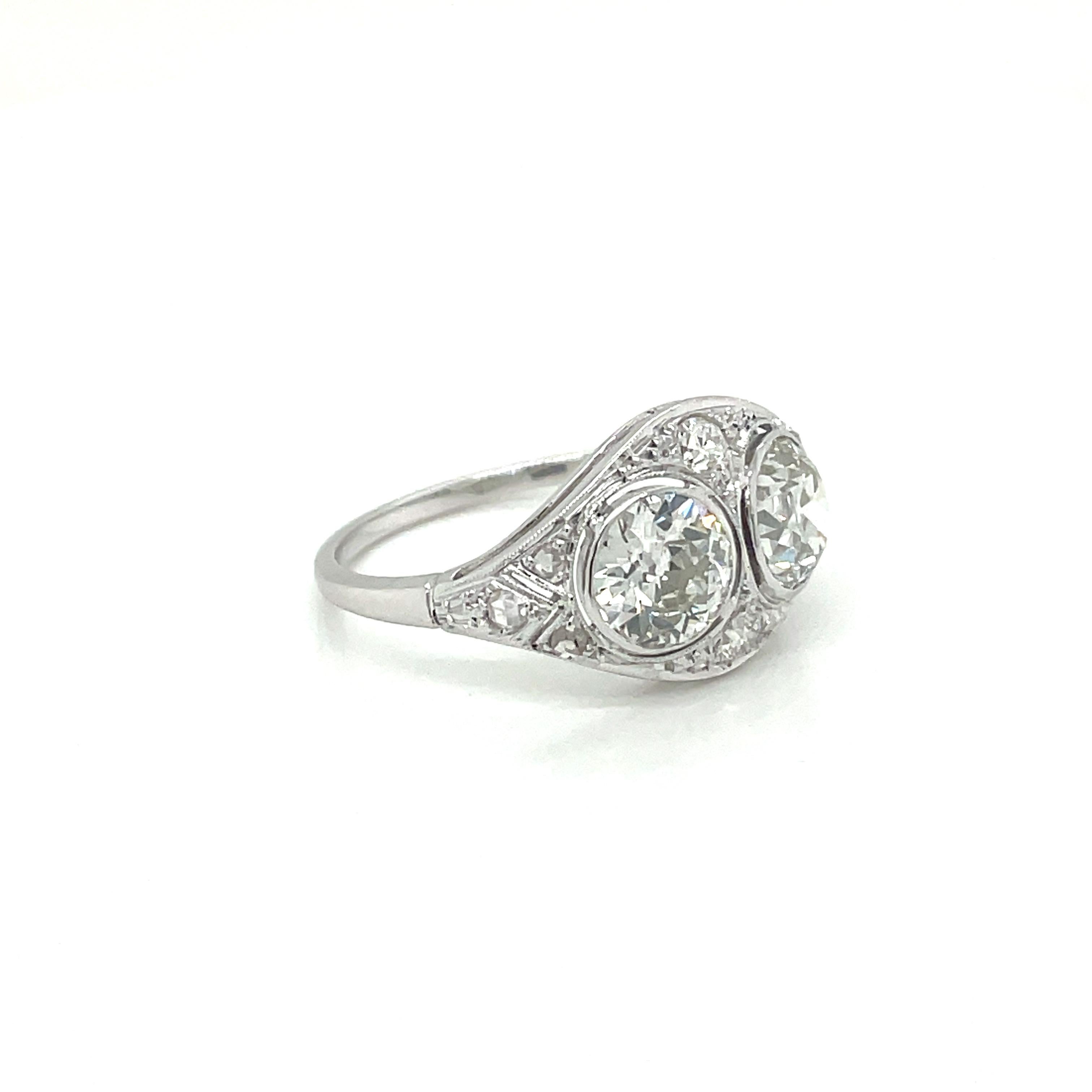 Women's or Men's Art Deco 2.45 Carat Diamond Plaque Filigree Ring For Sale