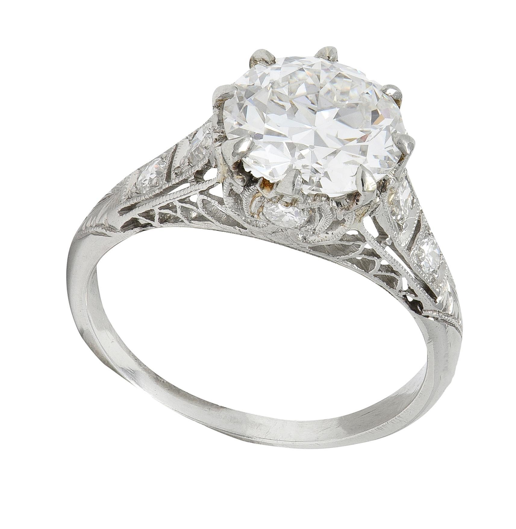 Art Deco 2.46 CTW Alter europäischer Diamant Platin Lotus Vintage Verlobungsring im Angebot 4