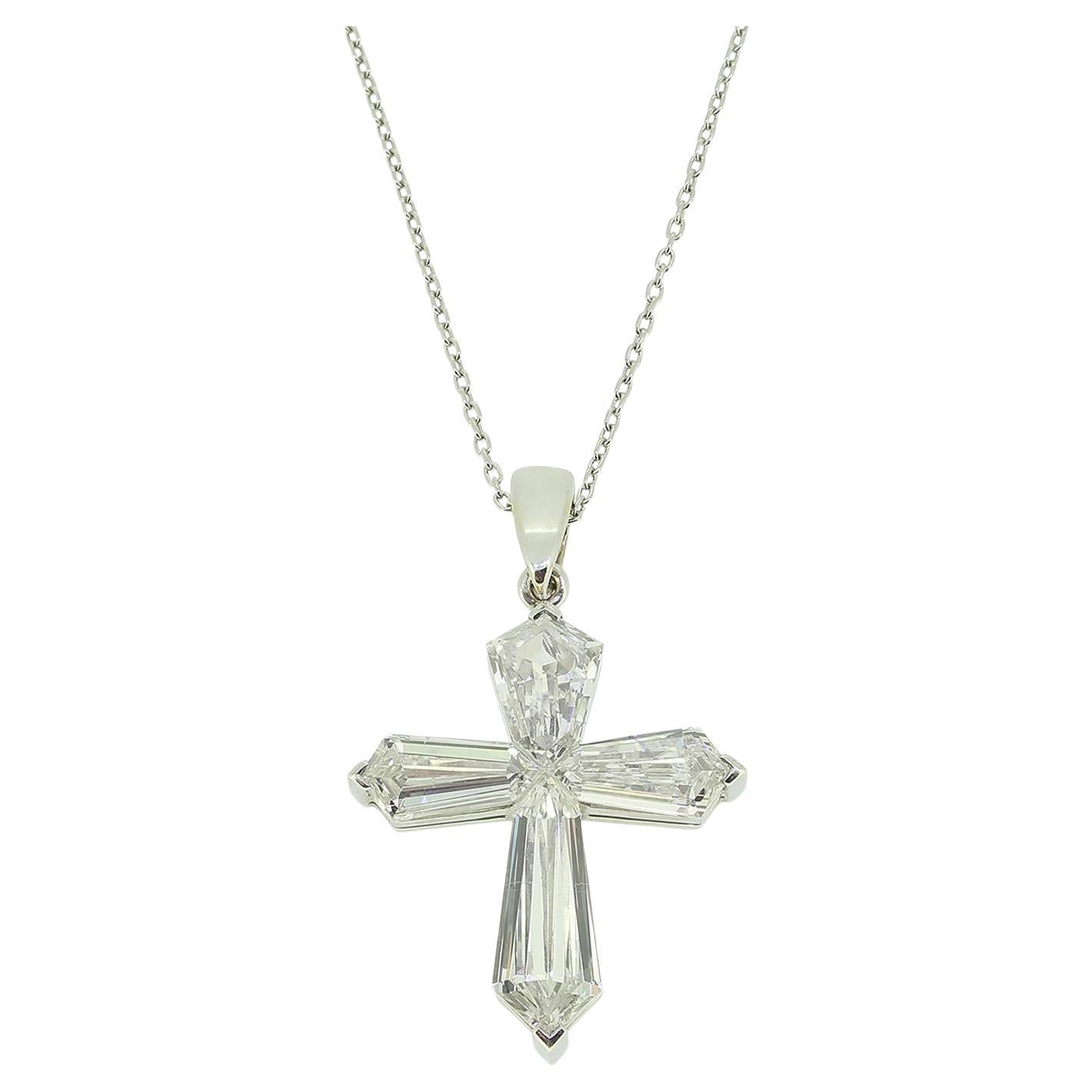 Art Deco 2.49 Carat Diamond Cross Pendant Necklace For Sale