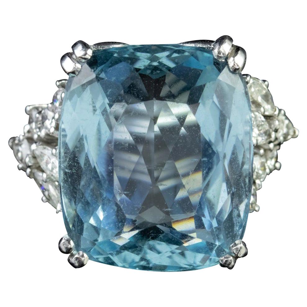 Art Deco 25 Carat Aquamarine Diamond Cocktail Ring Platinum, circa 1920 For Sale