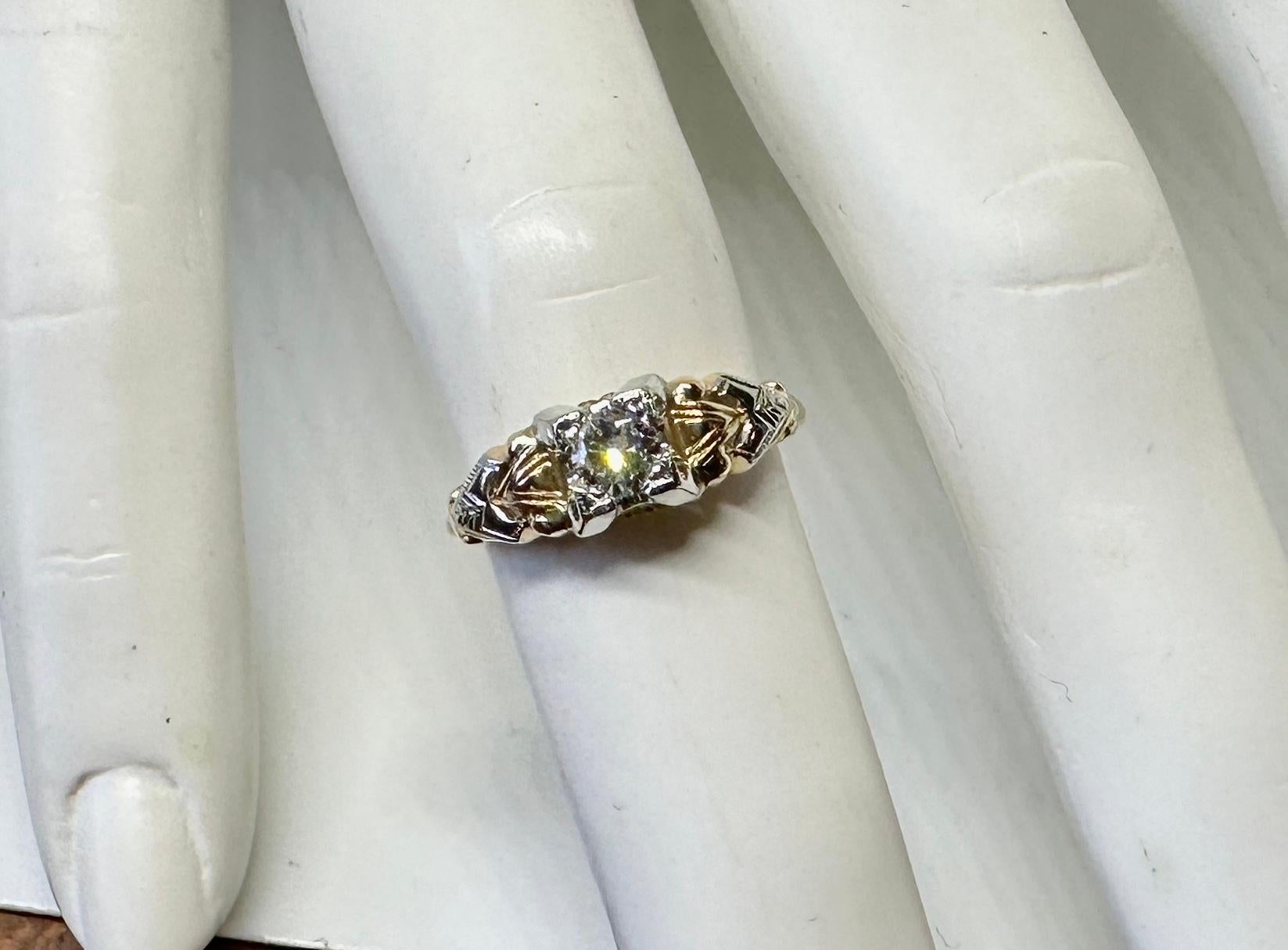 Art Deco .25 Carat Diamond Wedding Engagement Ring 18K and 14K White Yellow Gold For Sale 1