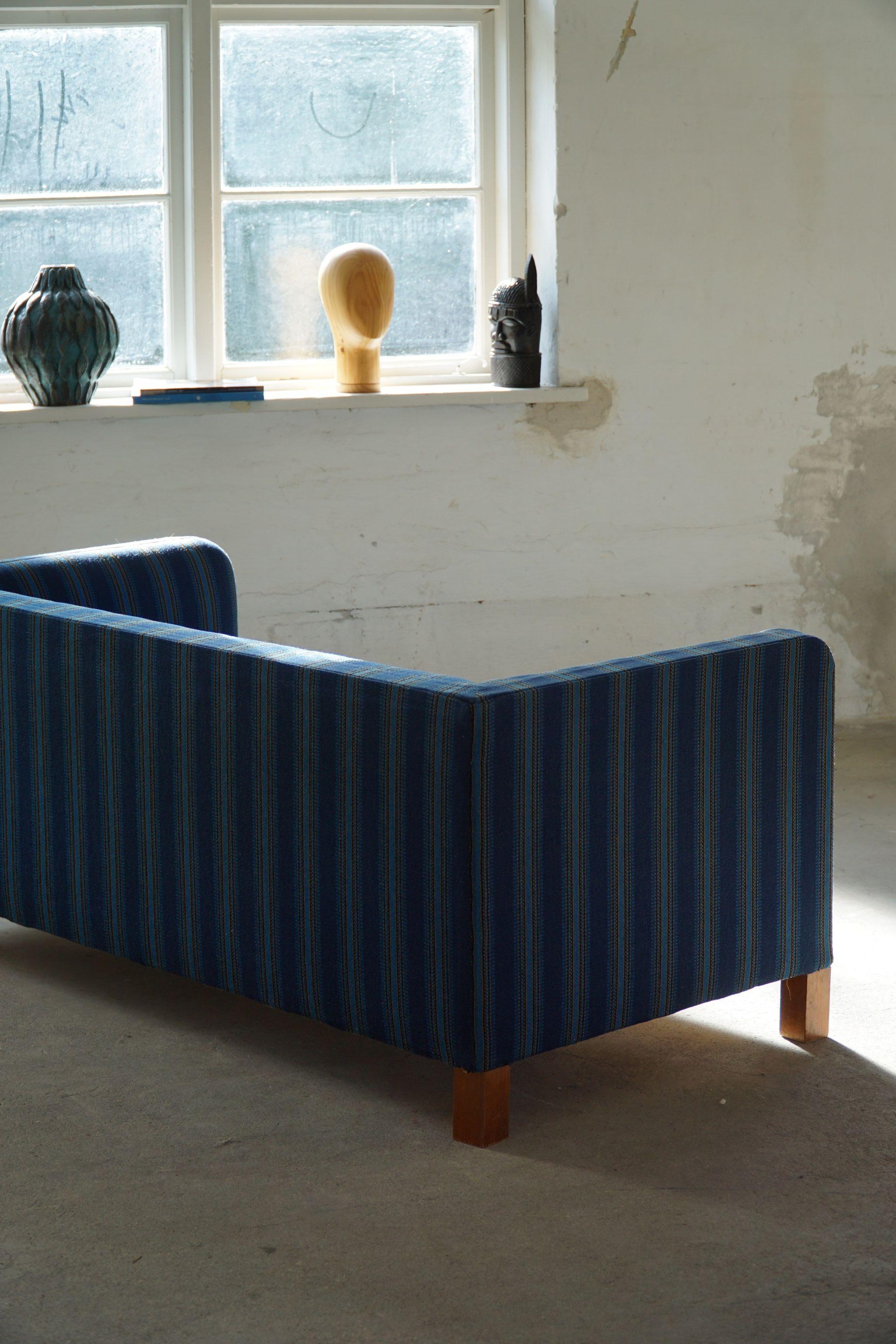 Art Deco 2.5 Seater Sofa by A Danish Cabinetmaker, Flemming Lassen Style, 1930s In Good Condition In Odense, DK