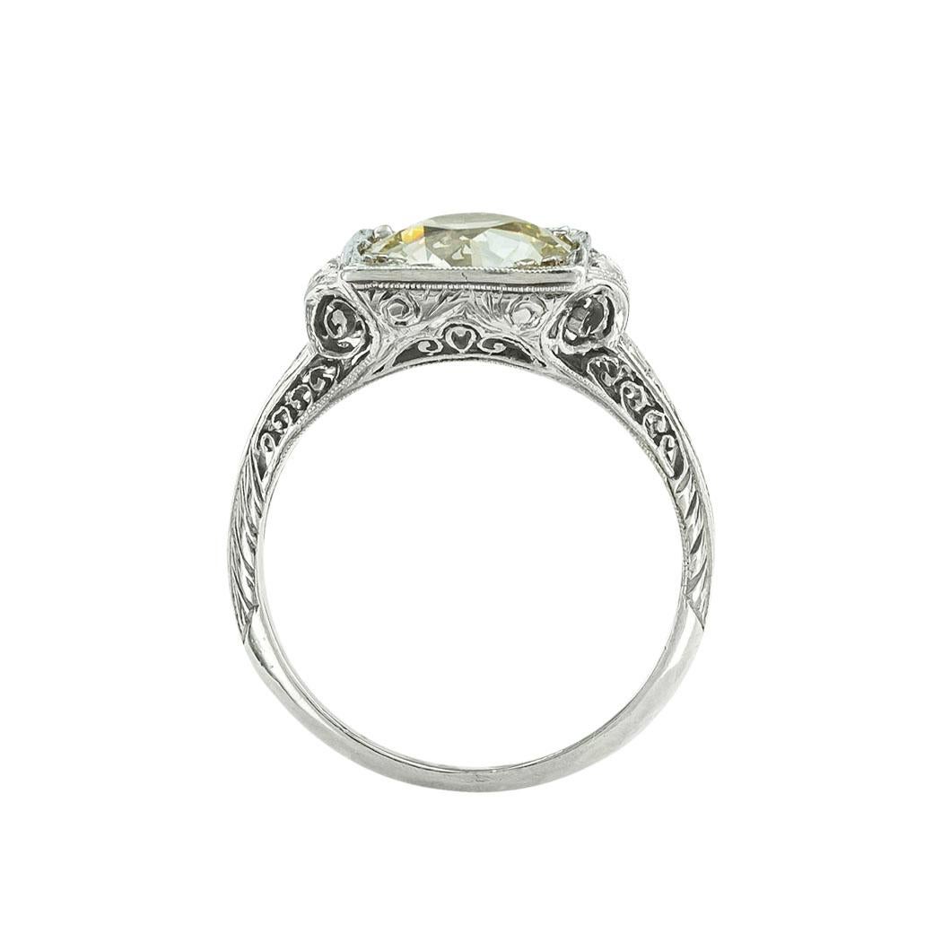 Women's Art Deco 2.50 Carat Old European Cut Diamond Platinum Engagement Ring For Sale