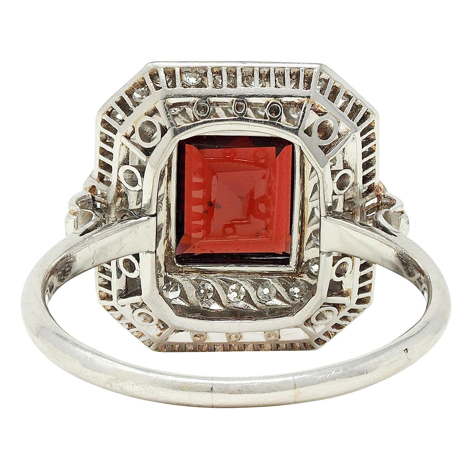 Women's or Men's Art Deco 2.50 CTW Garnet Diamond Platinum Vintage Double Halo Ring For Sale