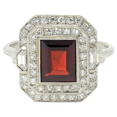 Art Decó 2.50 CTW Granate Diamante Platino Anillo Doble Halo Vintage