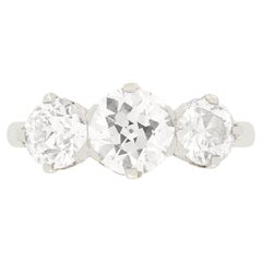 Art Deco Trilogy-Ring mit 2,50 Karat Diamanten, ca. 1920er Jahre