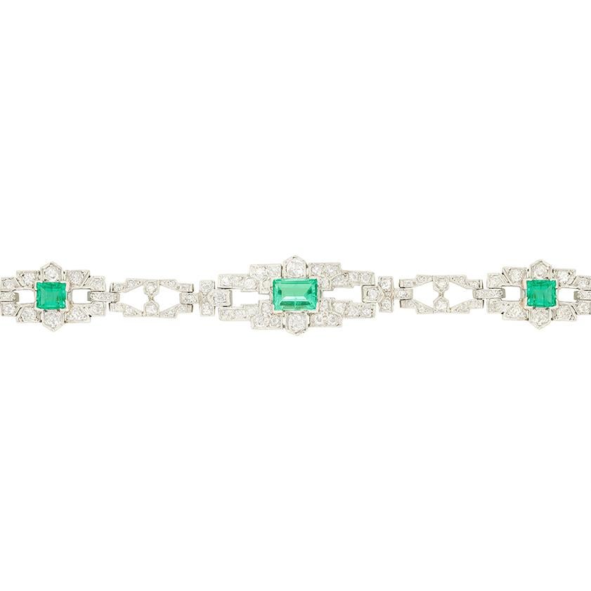 Baguette Cut Art Deco 2.50ct Emerald and Diamond Bracelet, c.1920s For Sale