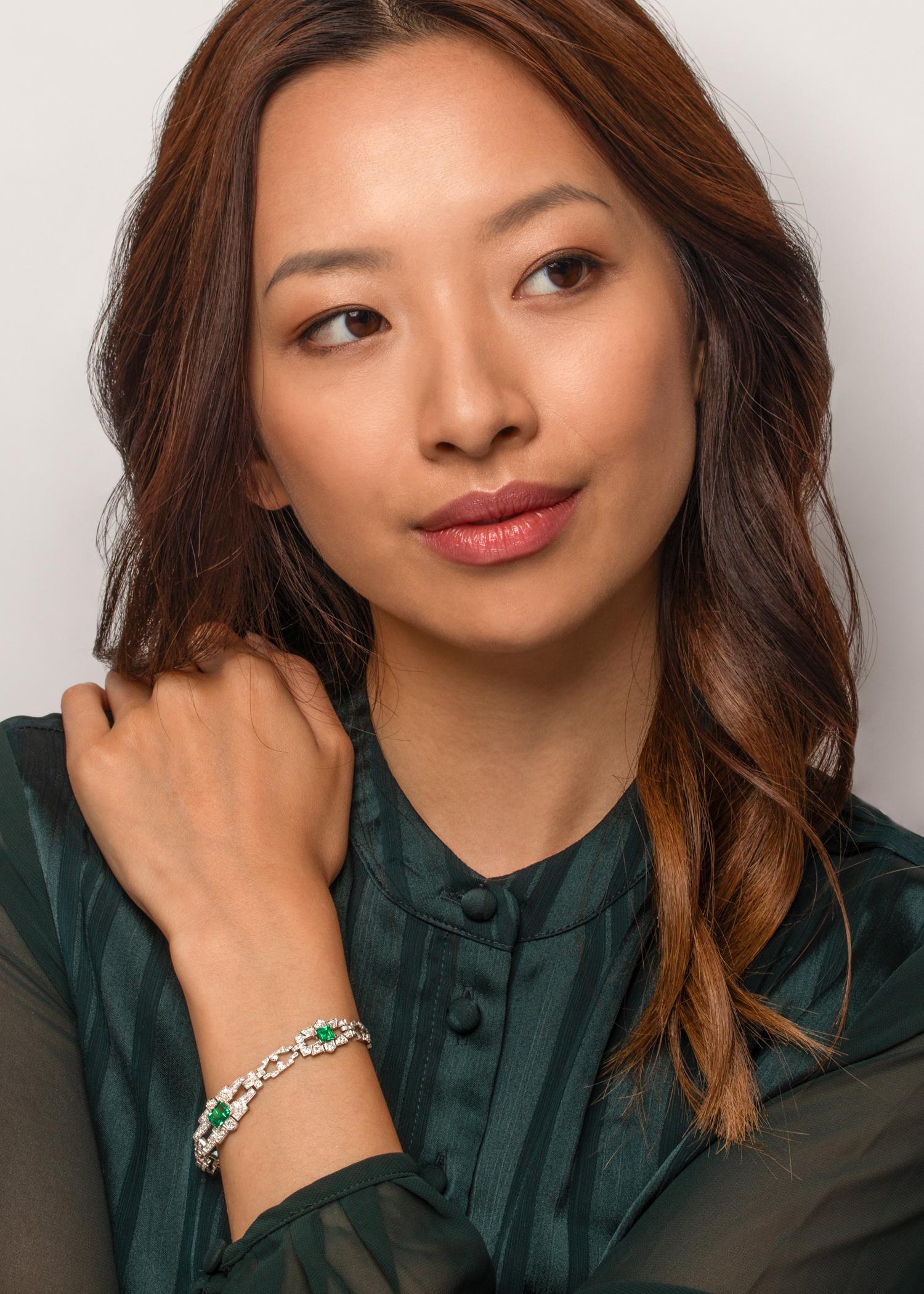 De las mujeres Pulsera Art Decó de esmeraldas y diamantes de 2,50 ct, c.1920 en venta