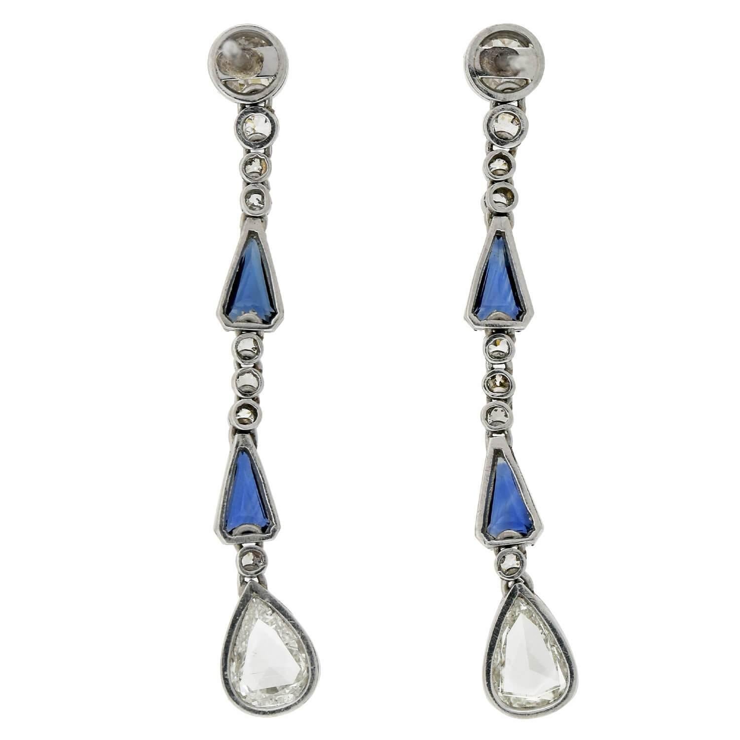 Art Deco 2.50 Carat Diamond and 1.02 Carat Sapphire Dangle Earrings In Good Condition For Sale In Narberth, PA