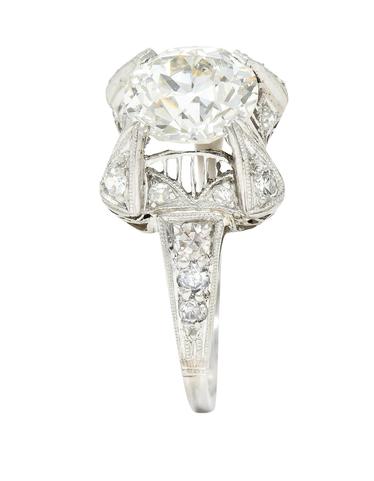 Art Deco 2.53 Carats Old European Cut Diamond Platinum Filigree Engagement Ring For Sale 6