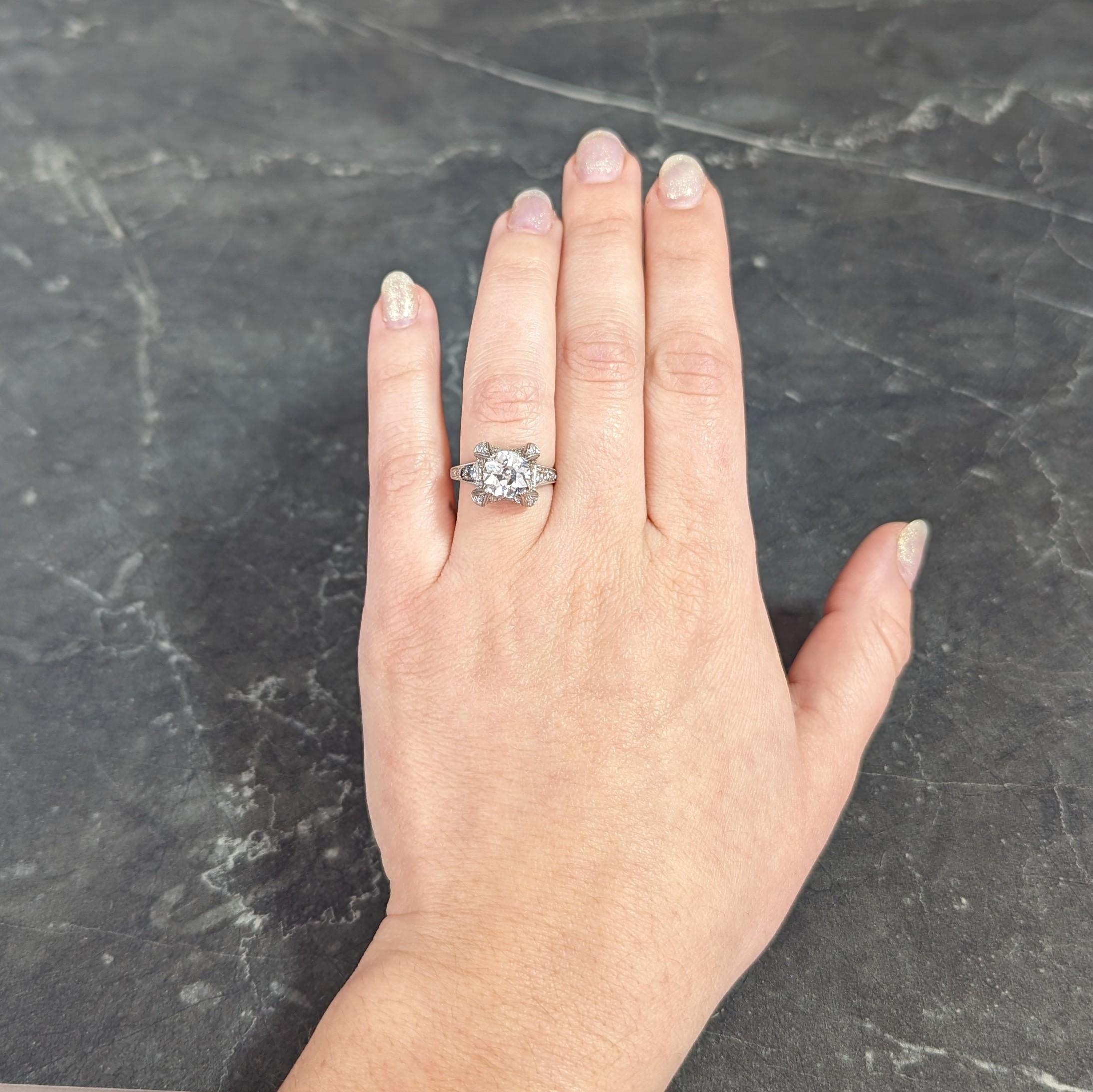 Art Deco 2.53 Carats Old European Cut Diamond Platinum Filigree Engagement Ring For Sale 8