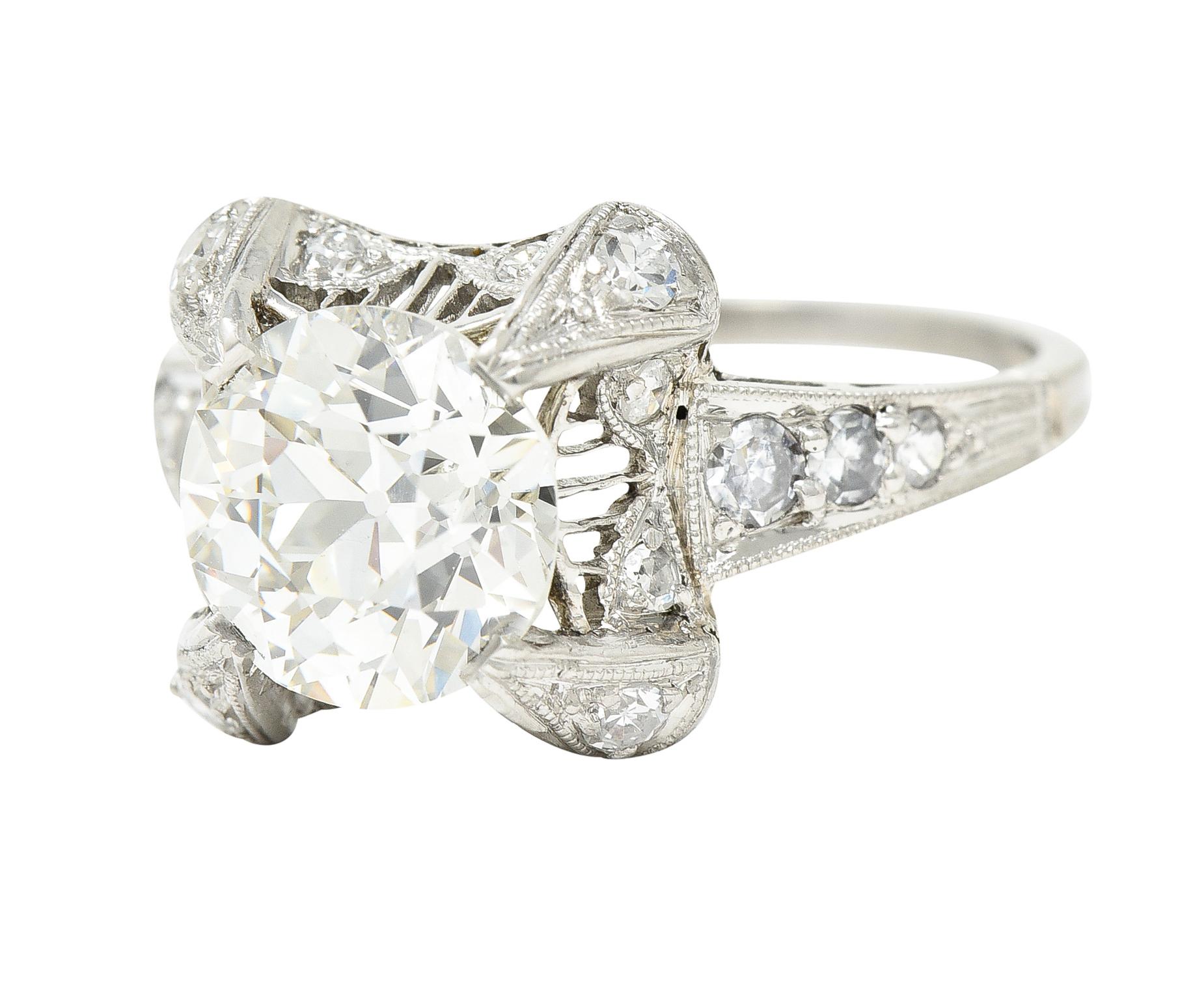 Art Deco 2.53 Carats Old European Cut Diamond Platinum Filigree Engagement Ring For Sale 3