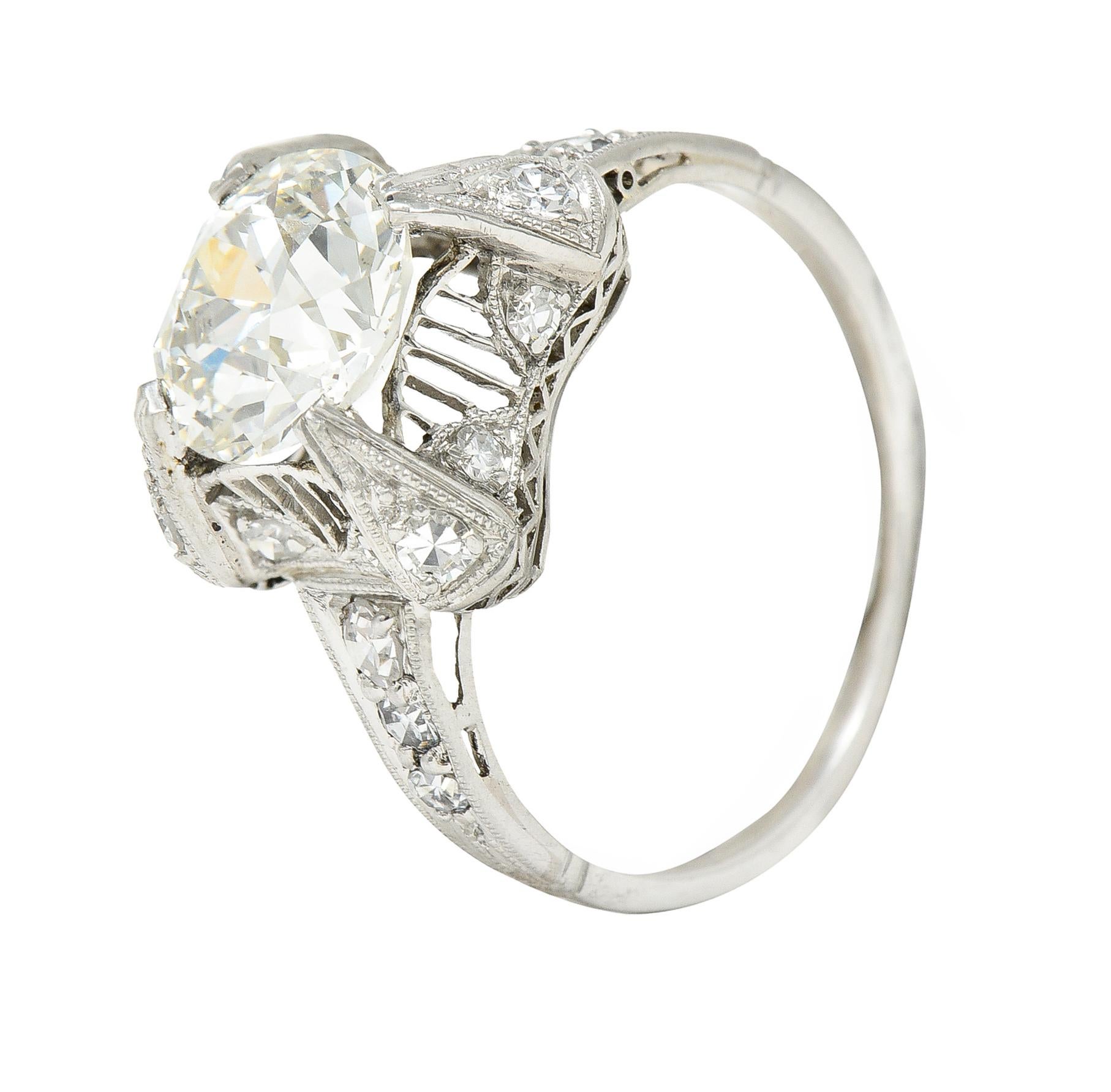 Art Deco 2.53 Carats Old European Cut Diamond Platinum Filigree Engagement Ring For Sale 4