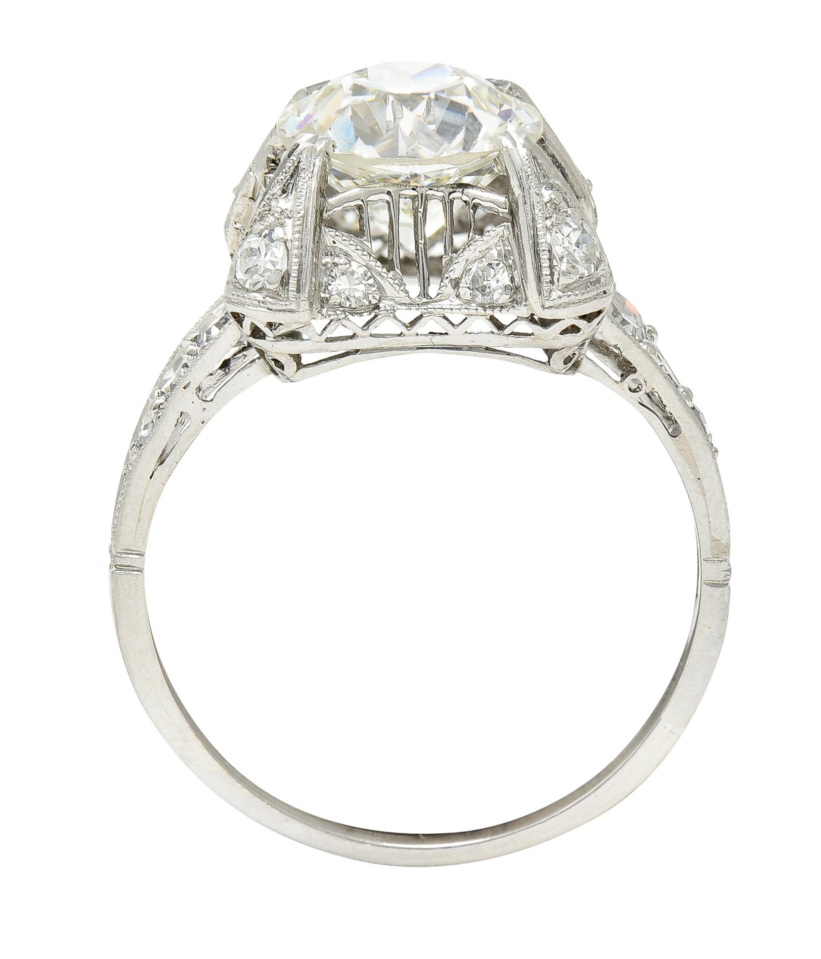 Art Deco 2.53 Carats Old European Cut Diamond Platinum Filigree Engagement Ring For Sale 5