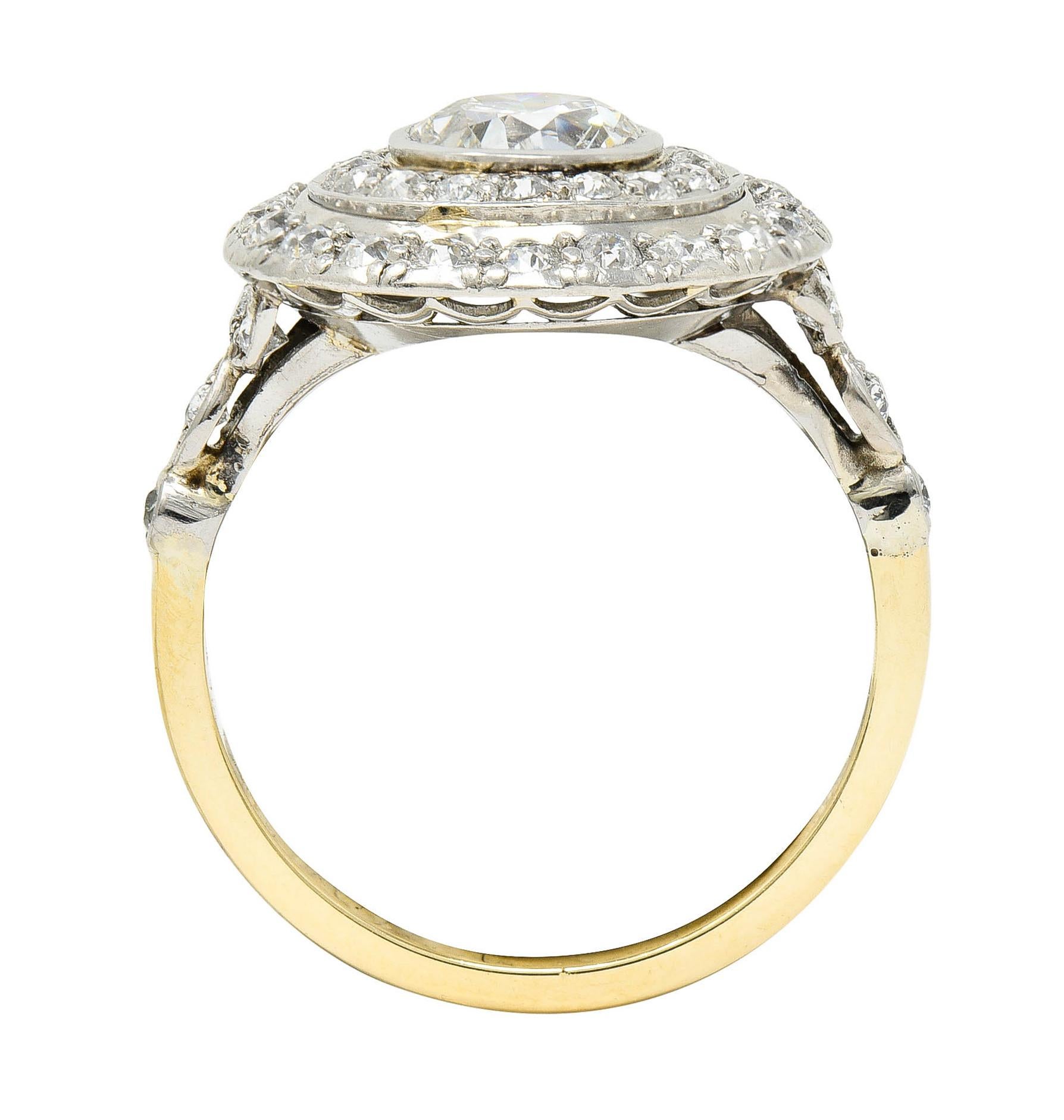 Art Deco 2.56 Carats Diamond Platinum-Topped 14 Karat Gold Cluster Ring GIA 3