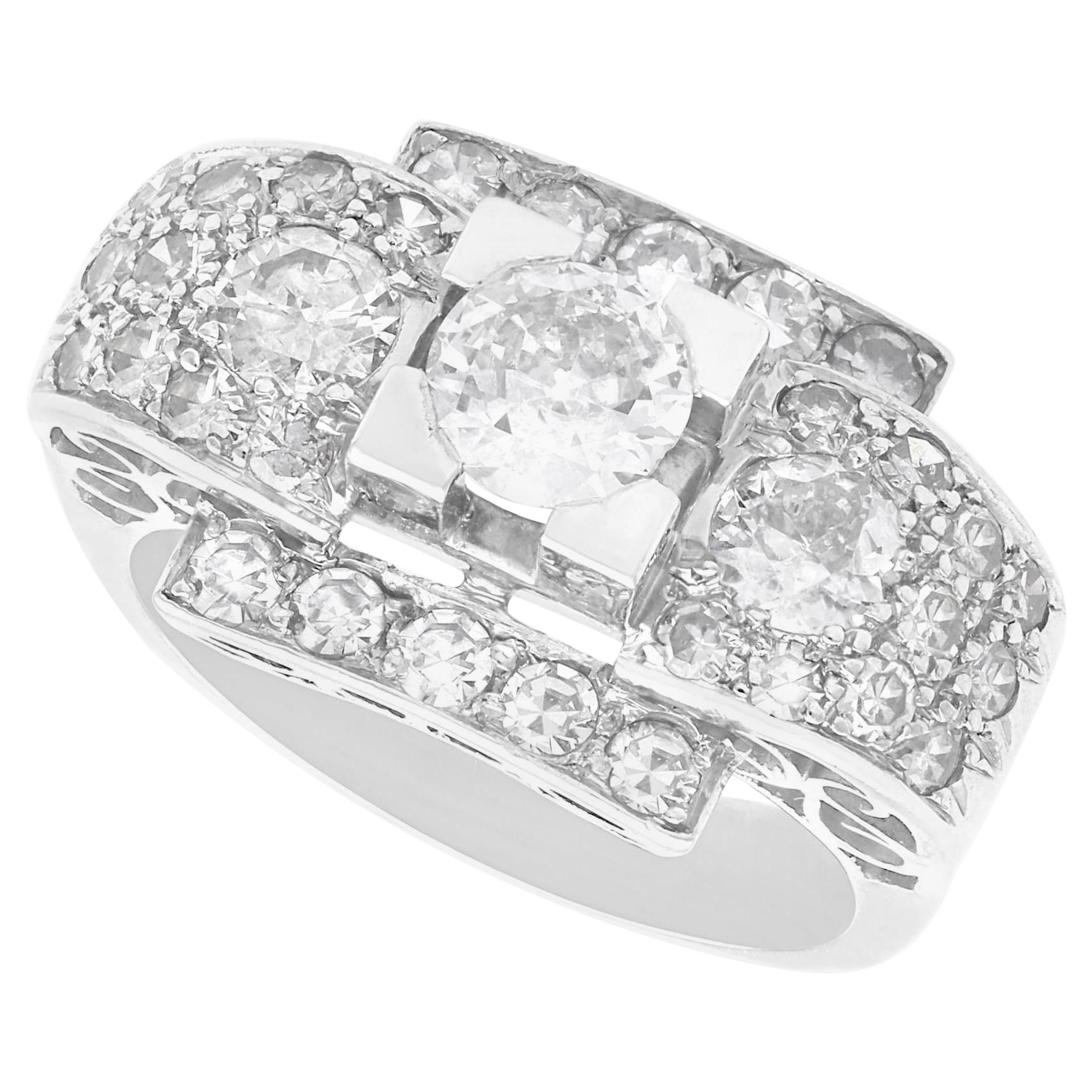 Anillo de platino con diamantes de 2,57 quilates - Art Déco - Antiguo Circa 1930