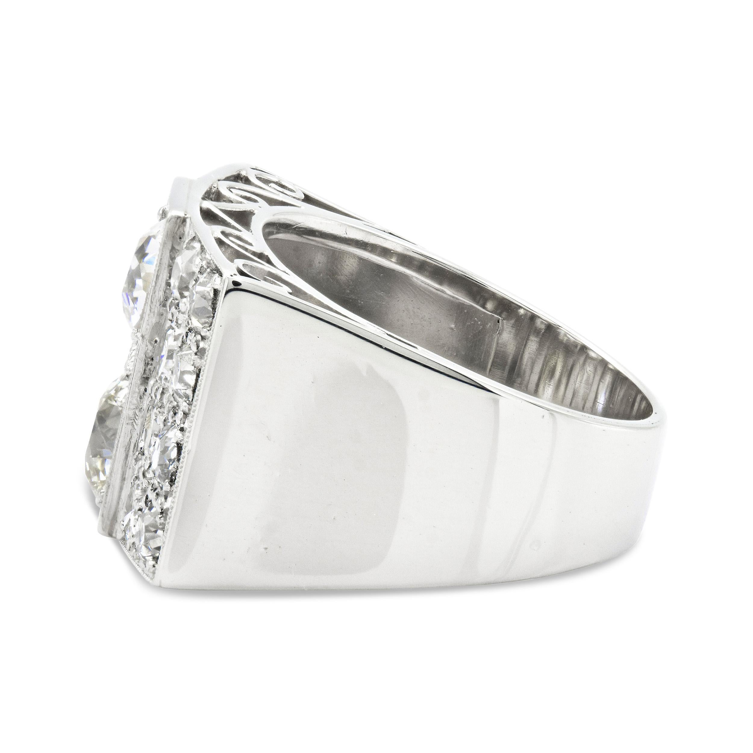 Old European Cut Art Deco 2.58 Ctw. Cocktail Ring I-K SI2 in Platinum For Sale