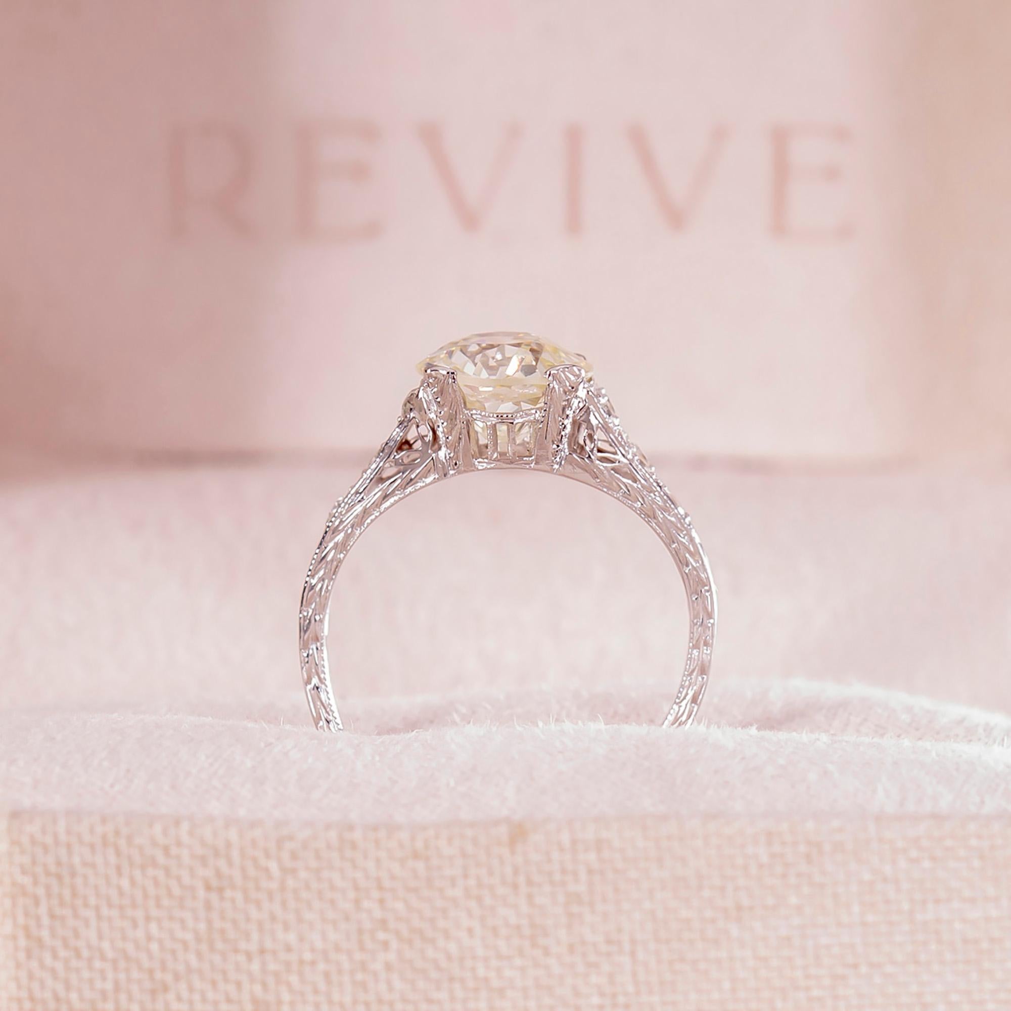Women's Art Deco 2.59ct. Old European Diamond Engagement Ring GIA N VS1, Platinum For Sale