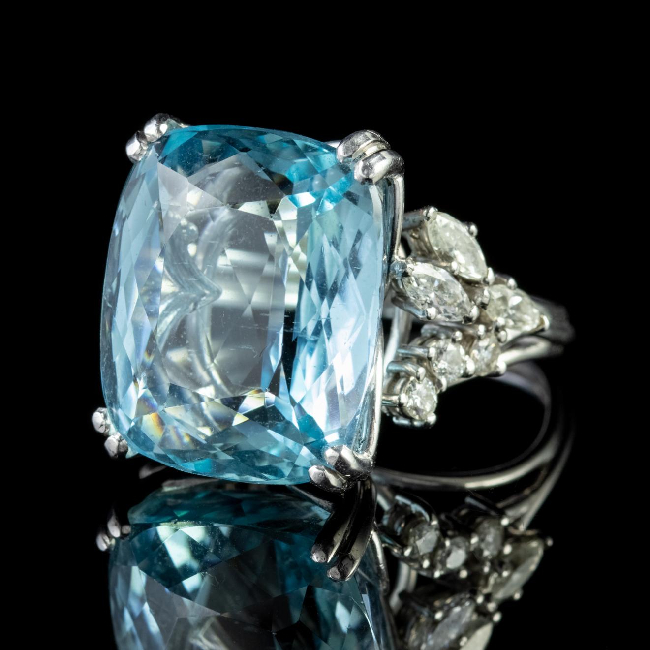 Art Deco 25 Carat Aquamarine Diamond Cocktail Ring Platinum, circa 1920 In Good Condition For Sale In Lancaster, Lancashire