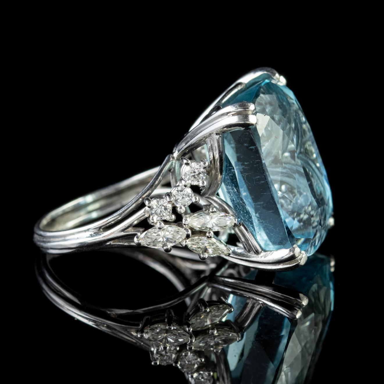 Art Deco 25 Carat Aquamarine Diamond Cocktail Ring Platinum, circa 1920 For Sale 1