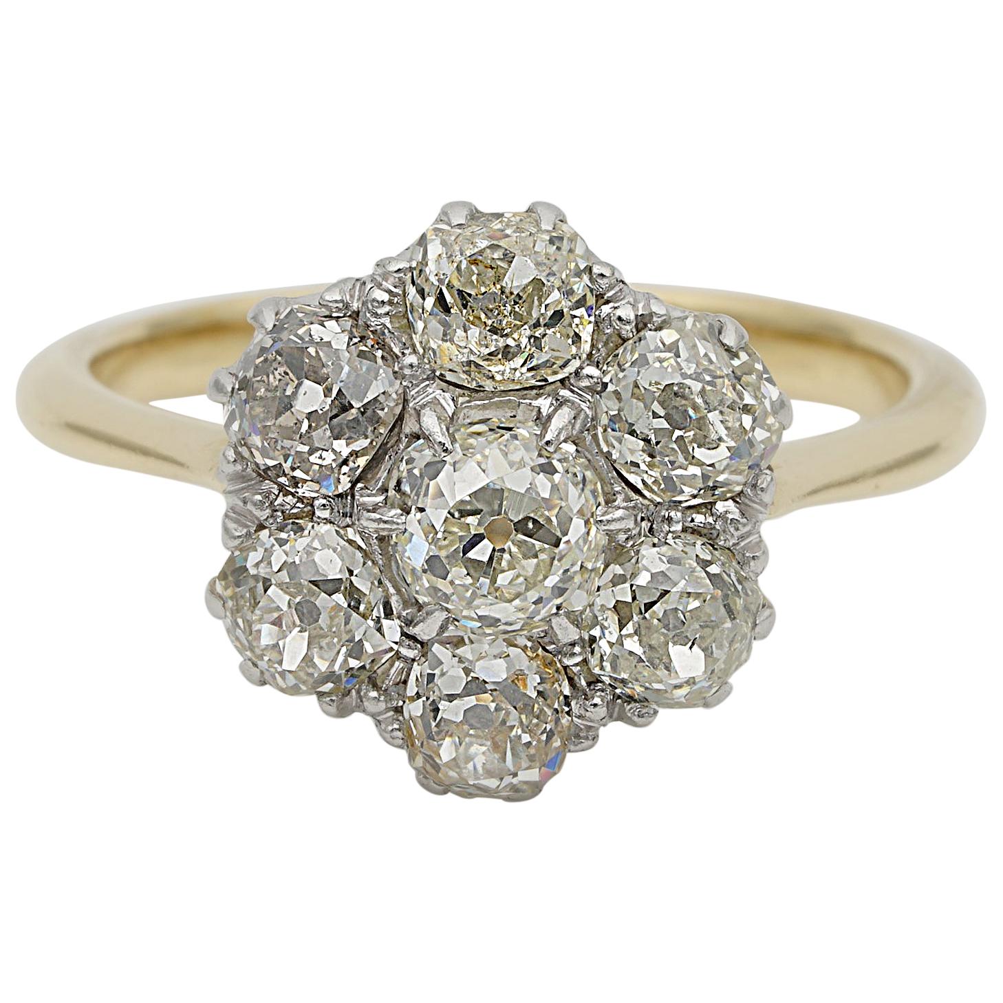 Art Deco 2.60 Carat Old Mine Cut Diamond Cluster Engagement Ring For Sale