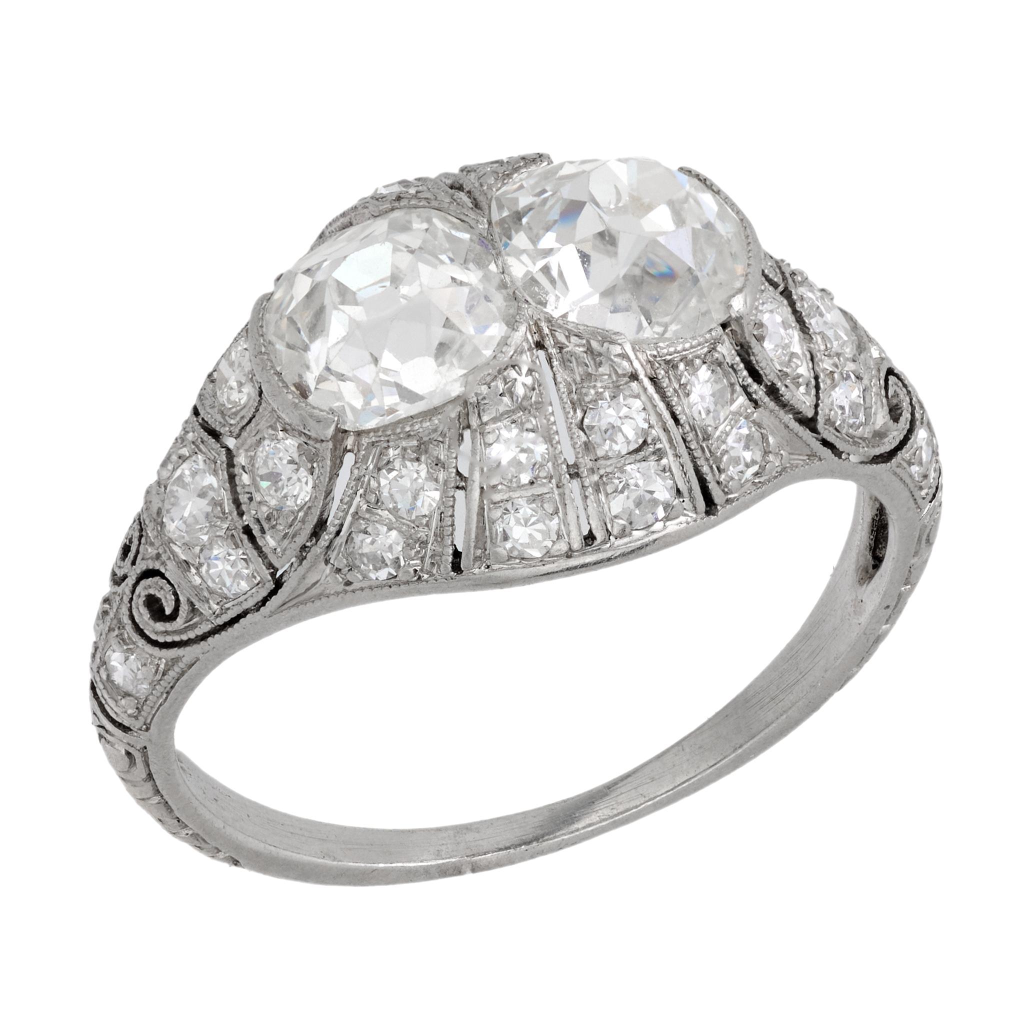 Art Deco 2.60 carat total weight diamond platinum ring
