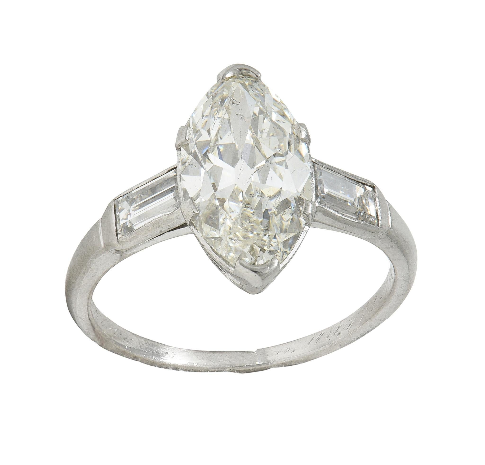 Anello di fidanzamento vintage in platino con diamante taglio marquise 2,65 CTW Art of Vintage in vendita 4