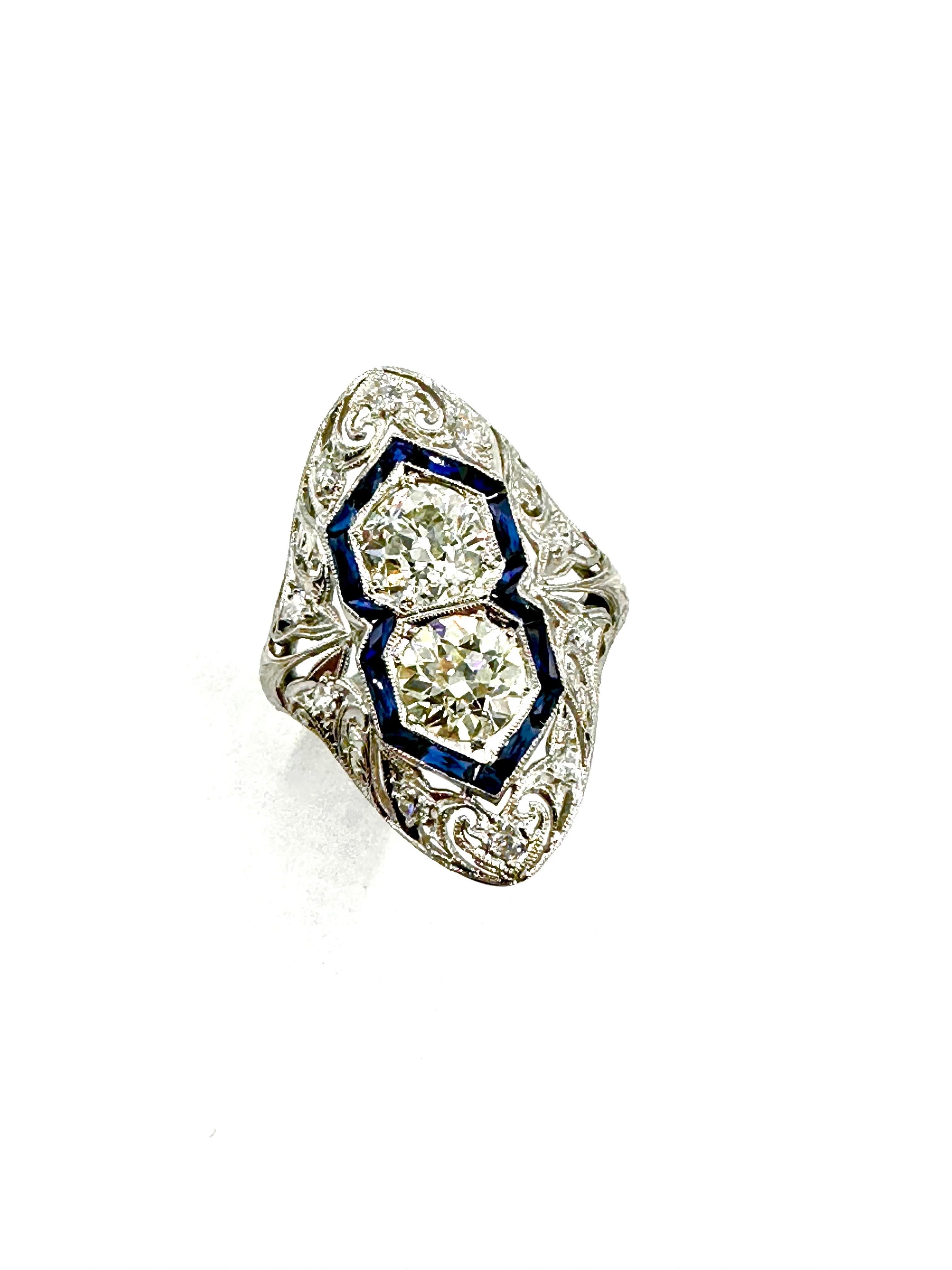 Women's or Men's Art Deco 2.74 Carat Old European Cut Diamond and Sapphire Platinum Ring For Sale