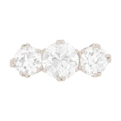 Art Deco 2.75 Carat Diamond Three-Stone Engagement Ring, circa 1920s