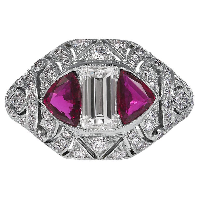 Art Deco 2.76ctw GIA I-VS1 Carre Emerald Cut Diamond and Ruby Platinum Ring For Sale