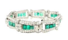 Art Deco 28.00 Carats Total Emerald and Diamond White Gold Link Bracelet