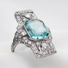 Art Deco 2.85 Carat Natural Emerald and Diamond North-South Cocktail Ring