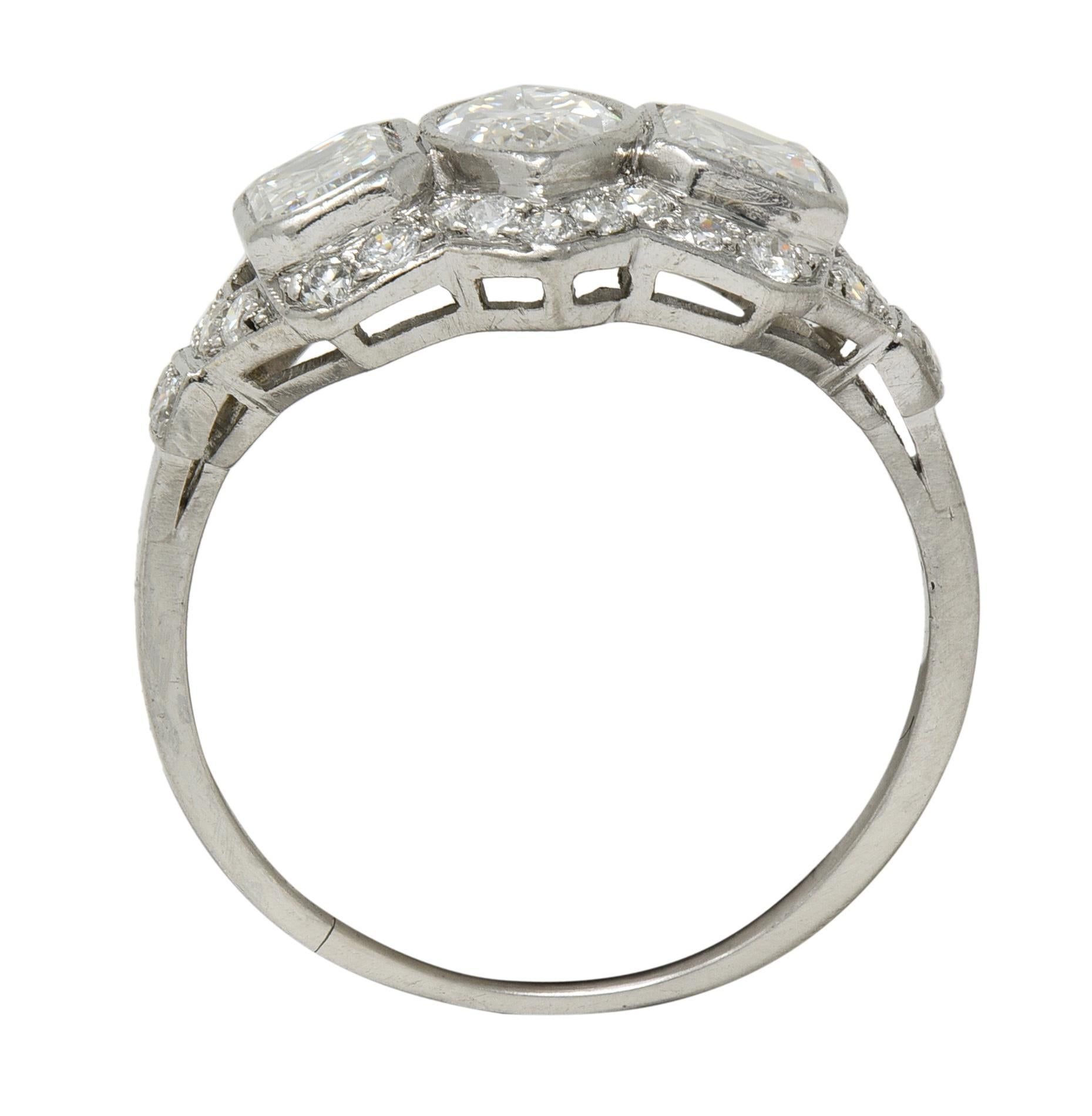 Art Deco 2.87 CTW Marquise Schliff Diamant Platin Vintage Halo Verlobungsring im Angebot 4