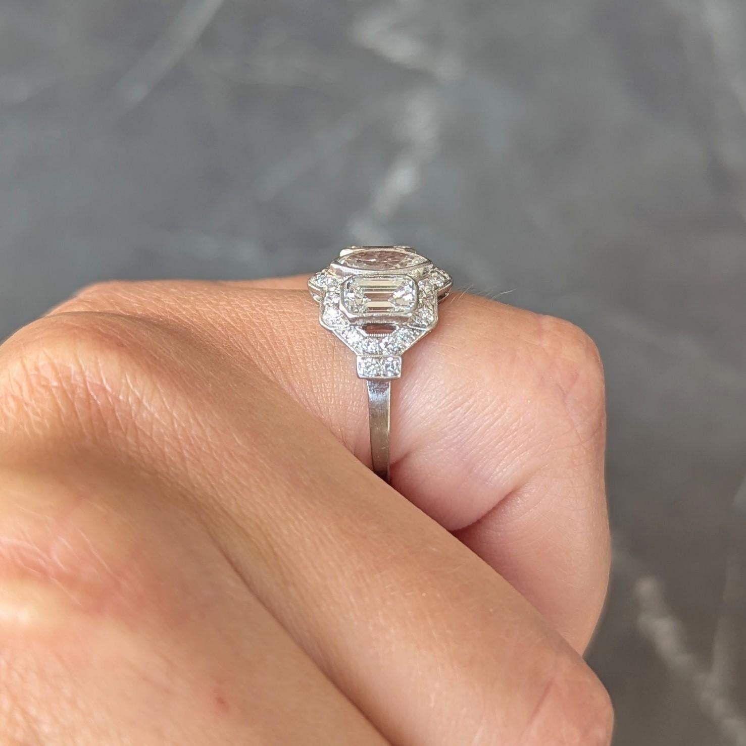 Art Deco 2.87 CTW Marquise Schliff Diamant Platin Vintage Halo Verlobungsring im Angebot 8