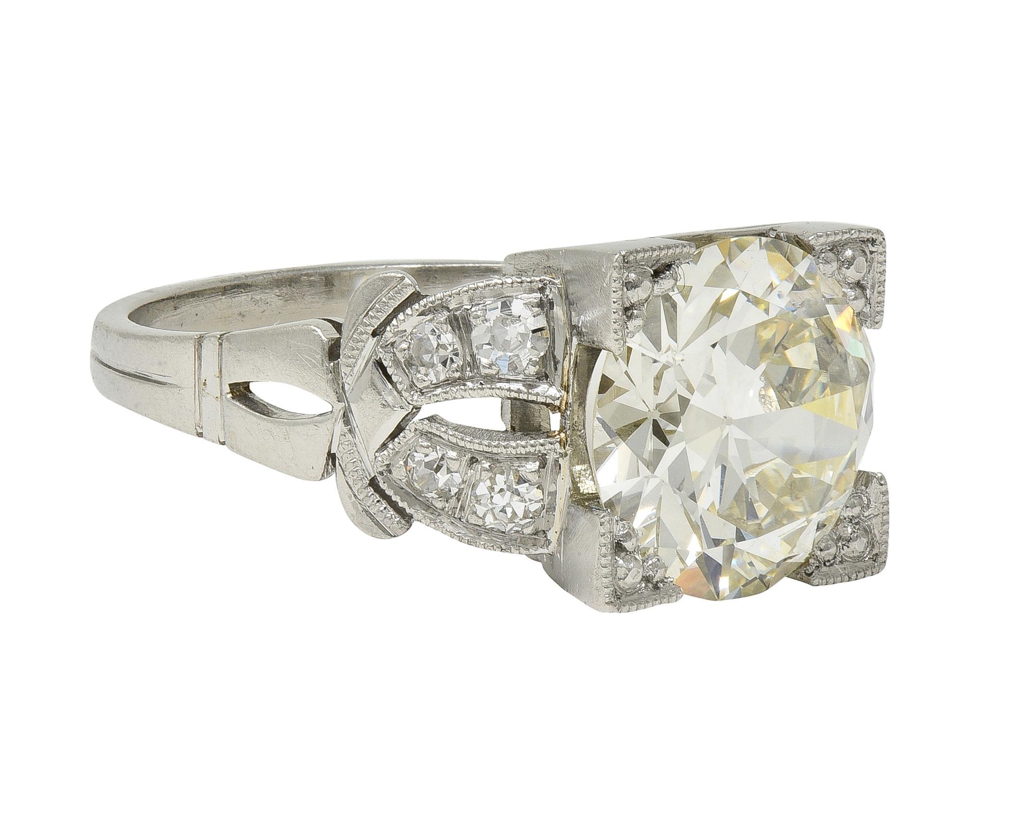 Taille vieille Europe Bague de fiançailles vintage Art déco avec boucle en platine et diamants européens 2,95 carats certifiés GIA en vente