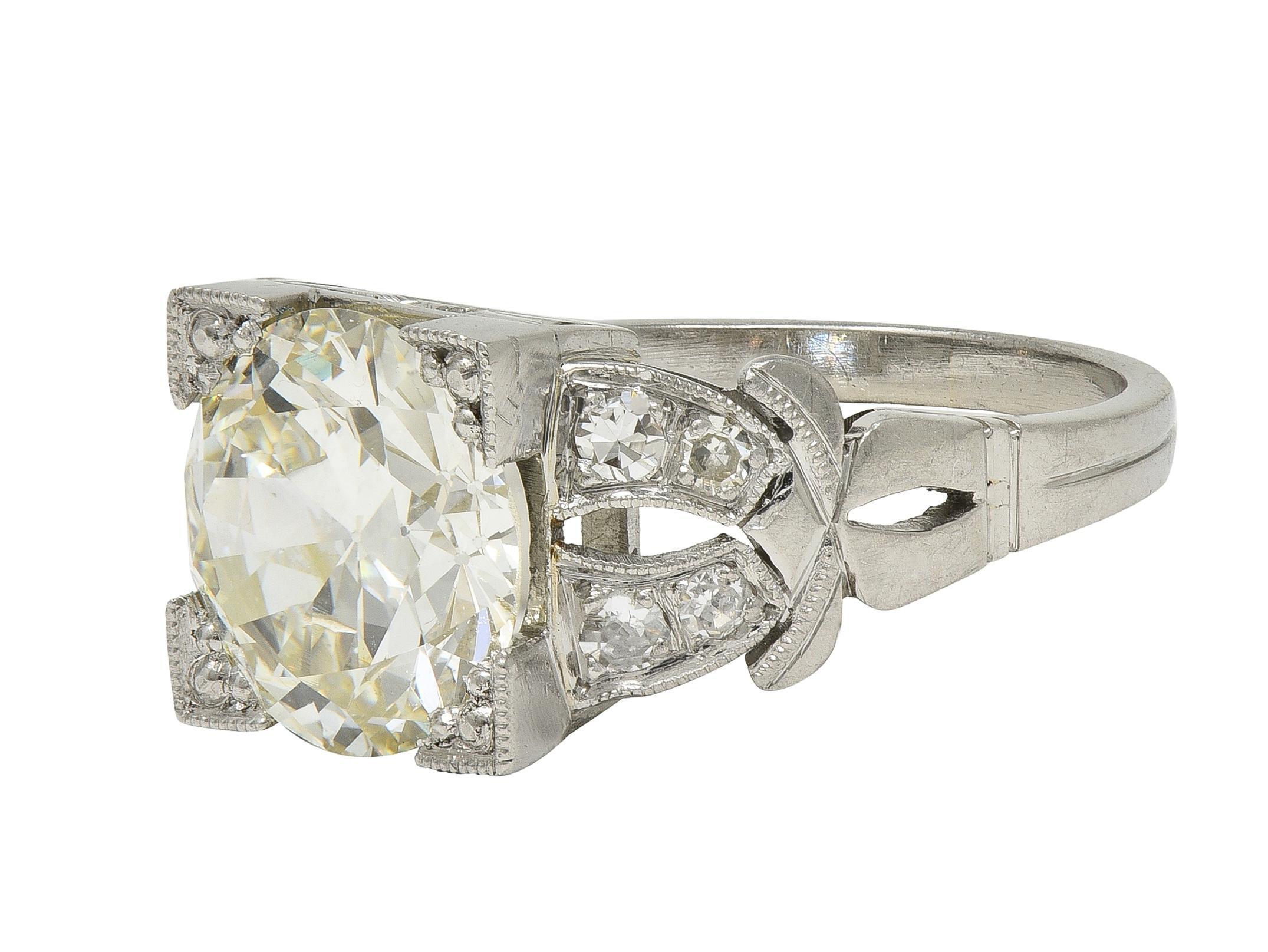 Bague de fiançailles vintage Art déco avec boucle en platine et diamants européens 2,95 carats certifiés GIA en vente 2