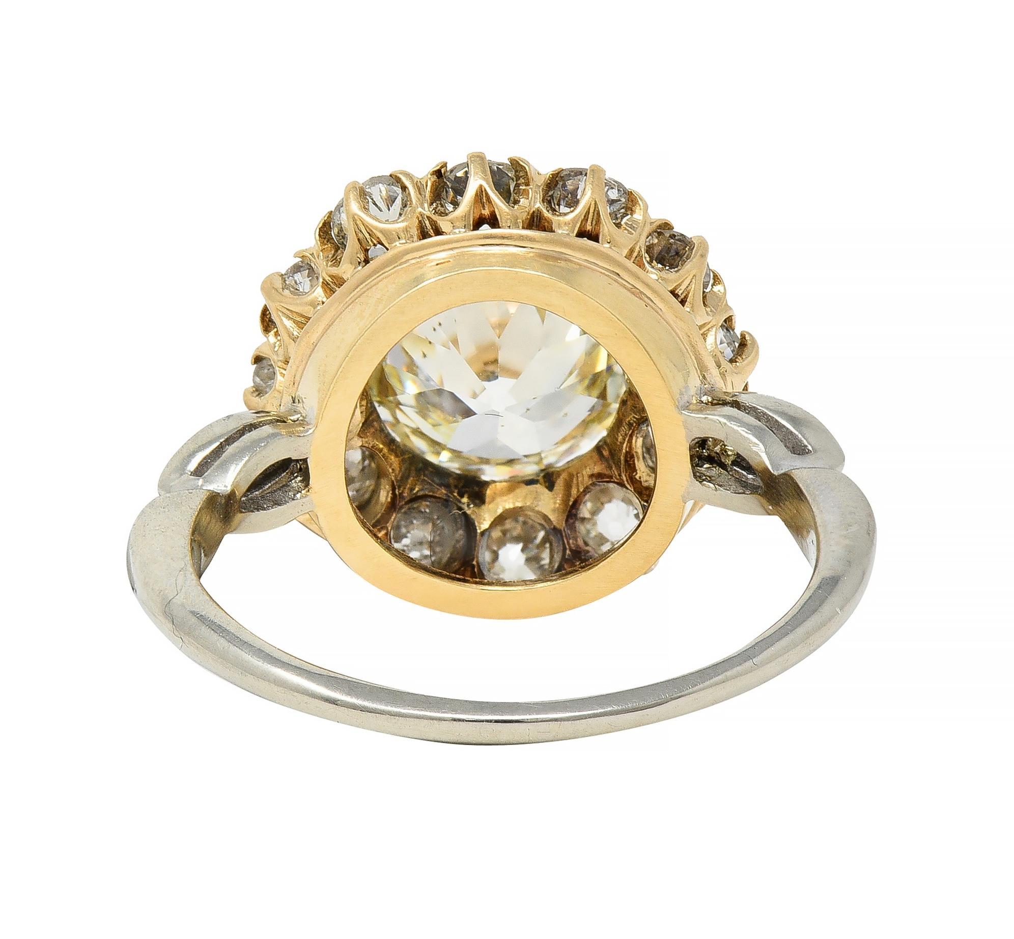 Art Deco 2.95 CTW Old European Cut Diamond 14 Karat Gold Cluster Ring GIA For Sale 1