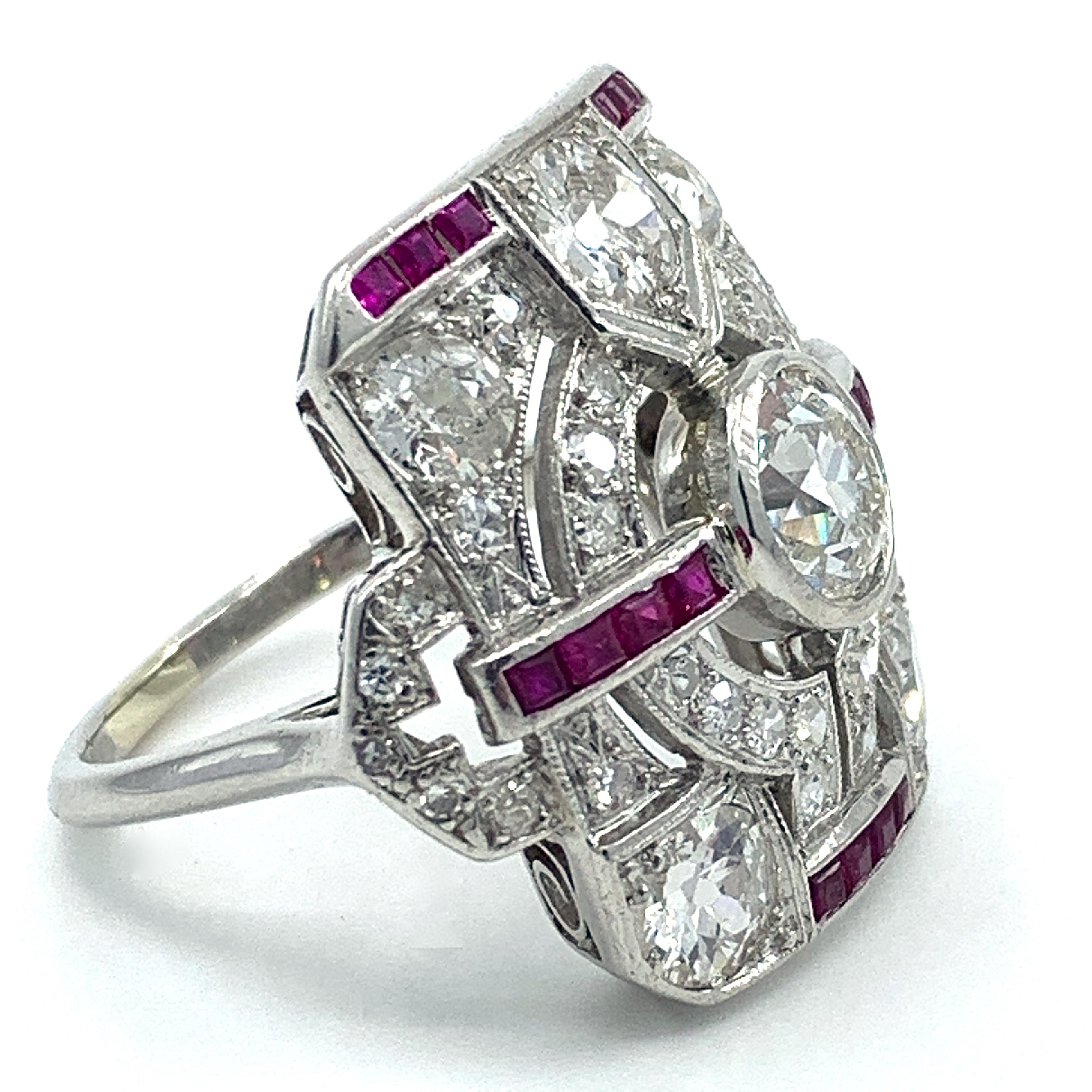 Art Deco 3 Carat Diamond and Ruby Tablet or Plaque Ring in Platinum, Circa 1925 In Good Condition For Sale In Sherman Oaks, CA