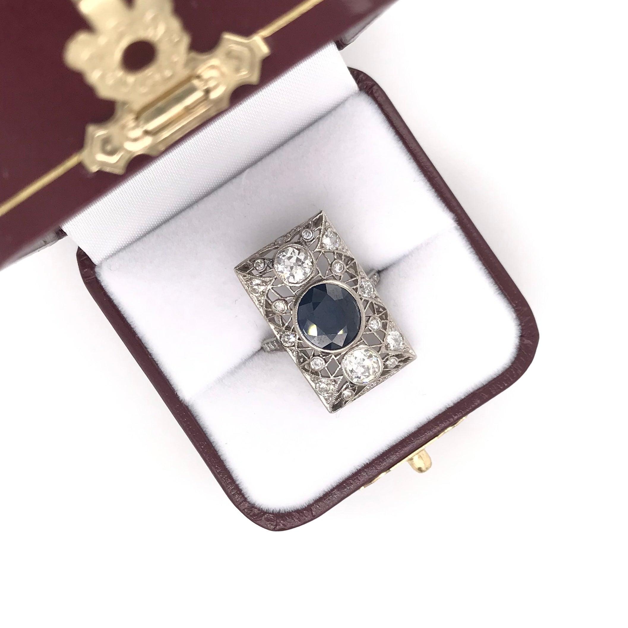 Art Deco 3 Carat Sapphire and Diamond Platinum Filigree Ring For Sale 10