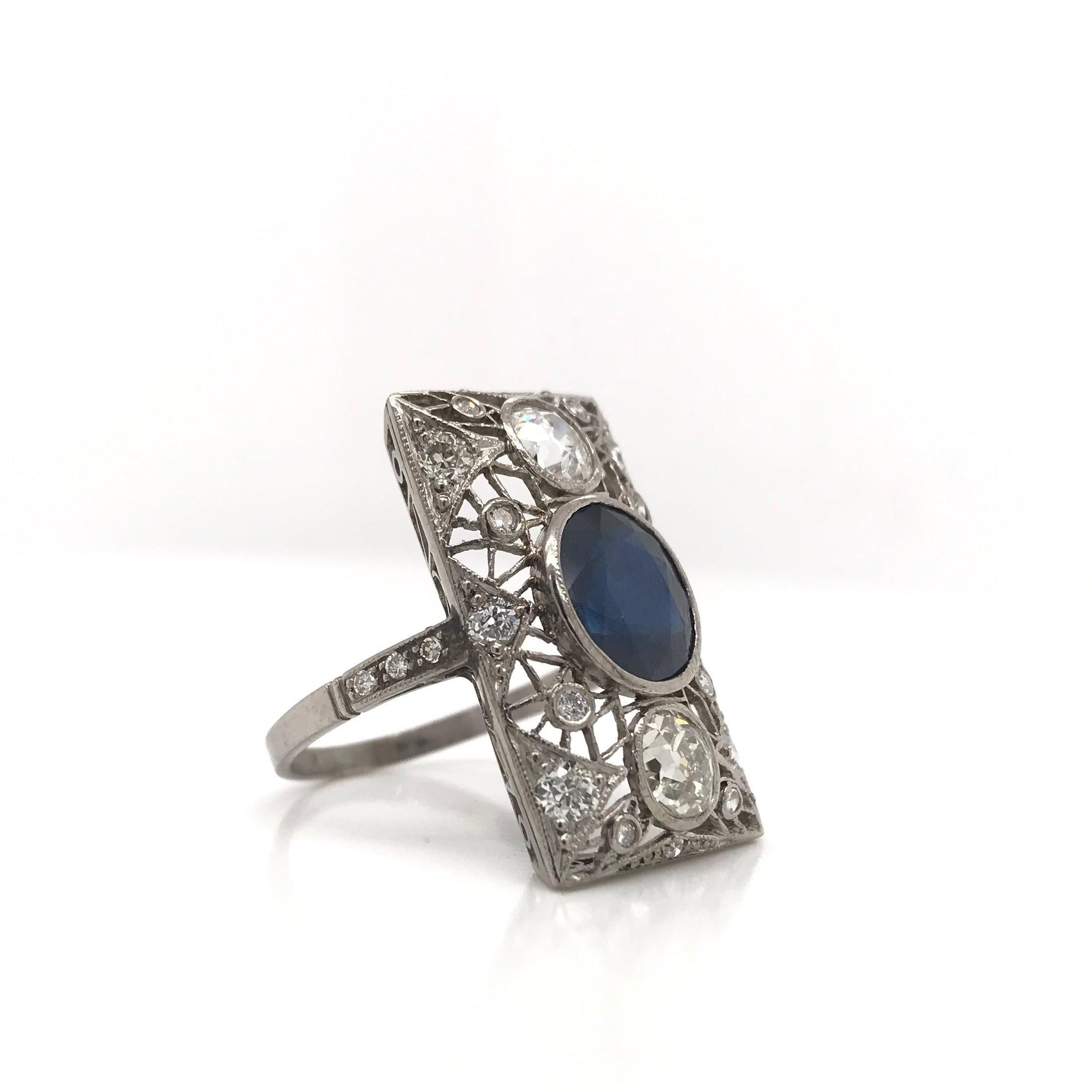 Art Deco 3 Carat Sapphire and Diamond Platinum Filigree Ring For Sale 3