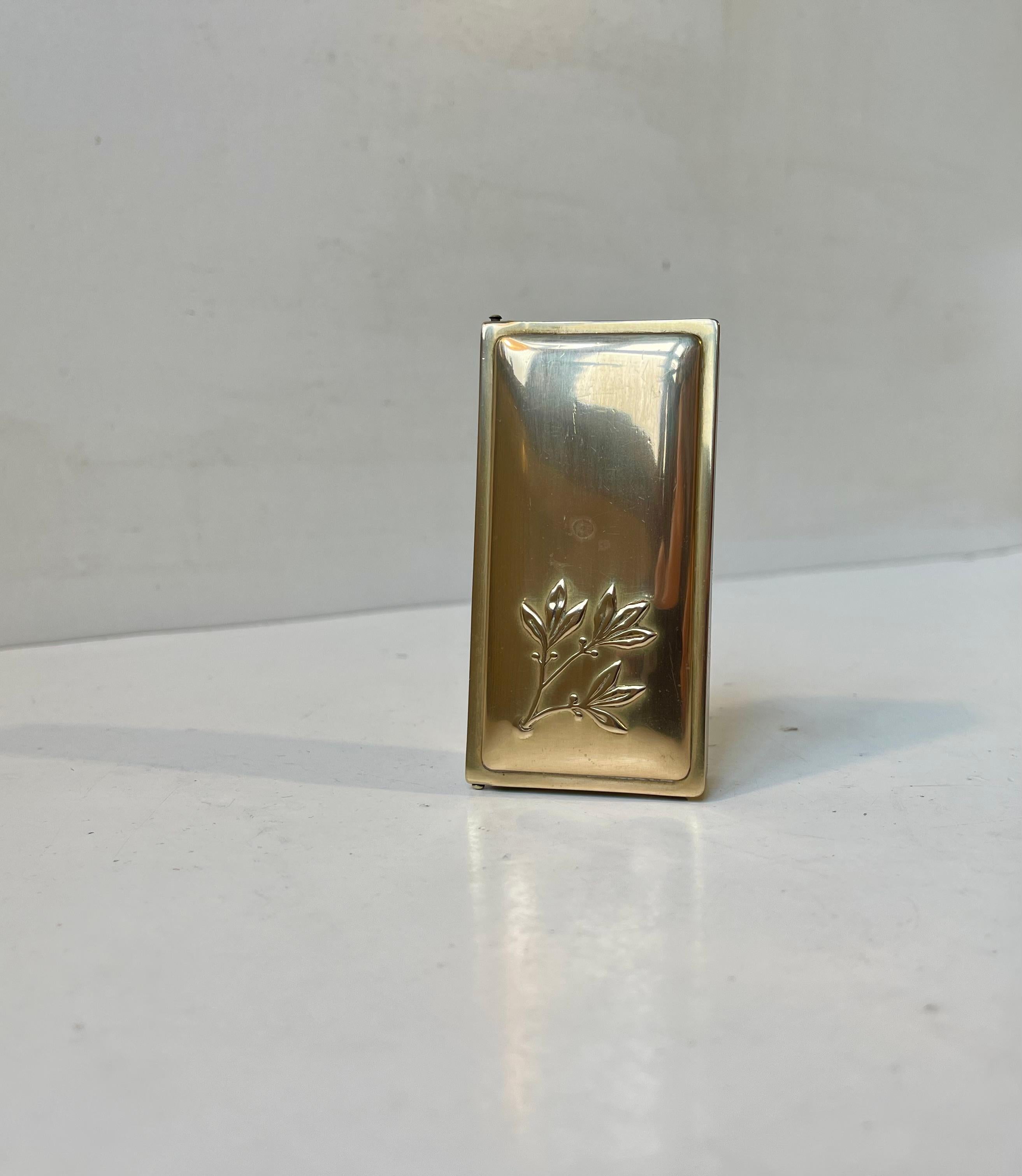 Art Deco 3 Compartment Pill Box in Brass, 1930s In Good Condition For Sale In Esbjerg, DK