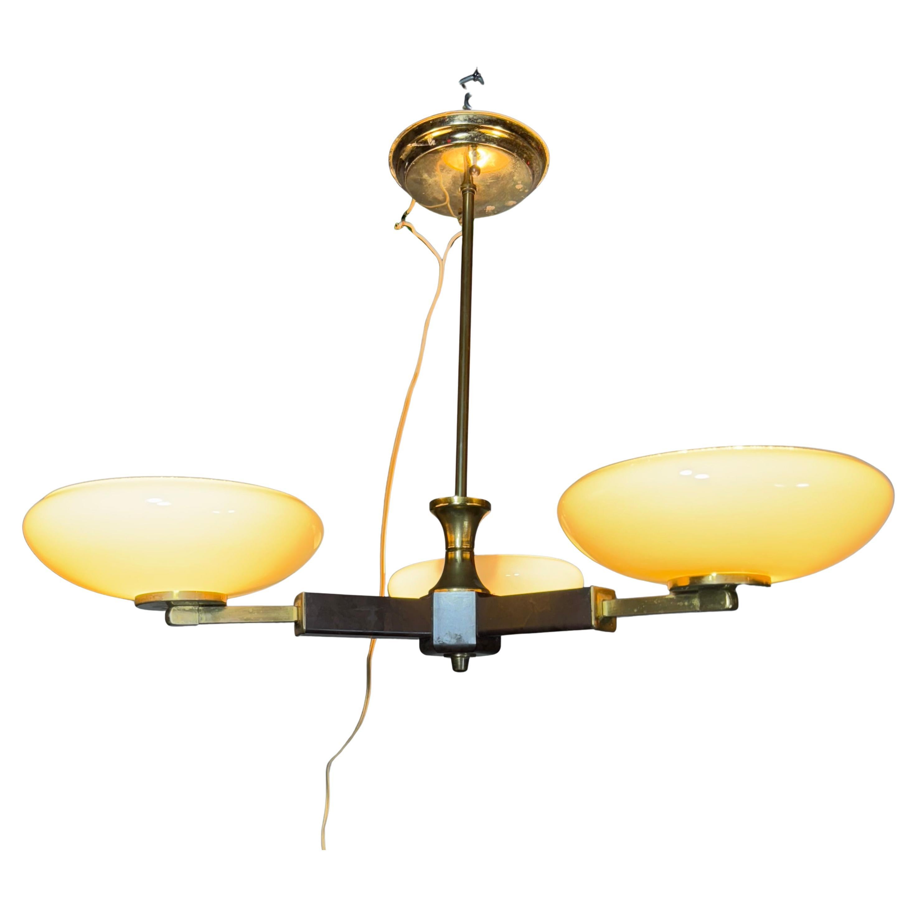 Lampadario a sospensione Art Deco a 3 tazze, Austriaco anni '30  dopo Paavo Tynell in vendita