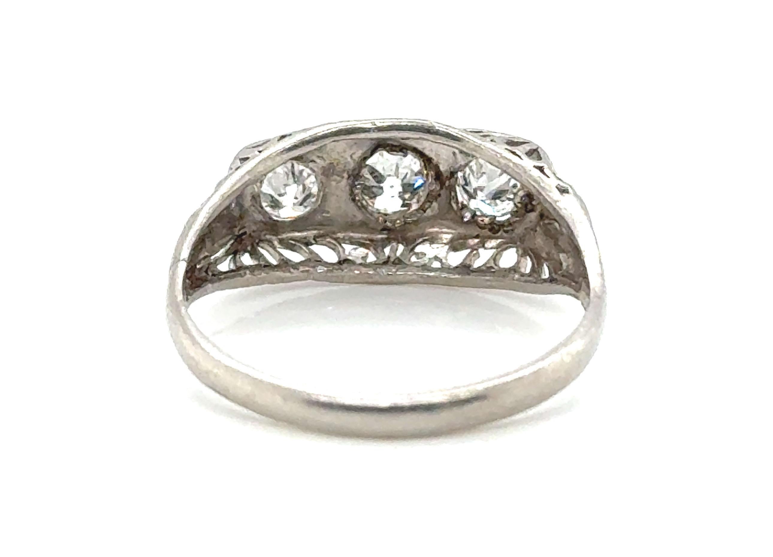 Donna Anello in platino con 3 pietre di diamante Art Deco, 45 carati, originale degli anni '30 in vendita