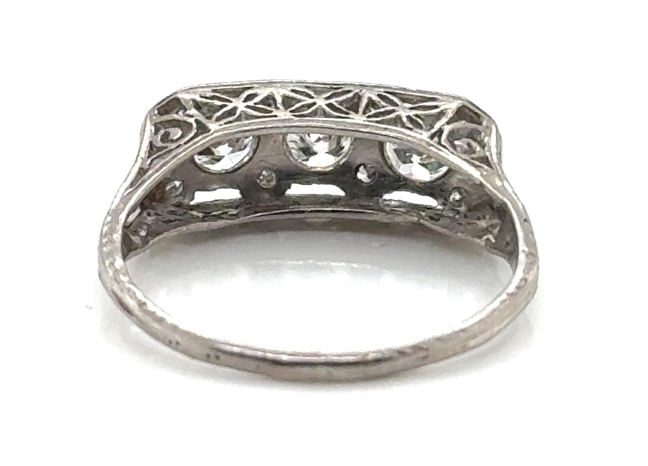 Women's Art Deco 3 Stone Diamond Ring .80ct Antique Platinum Genuine 1920-1930 For Sale
